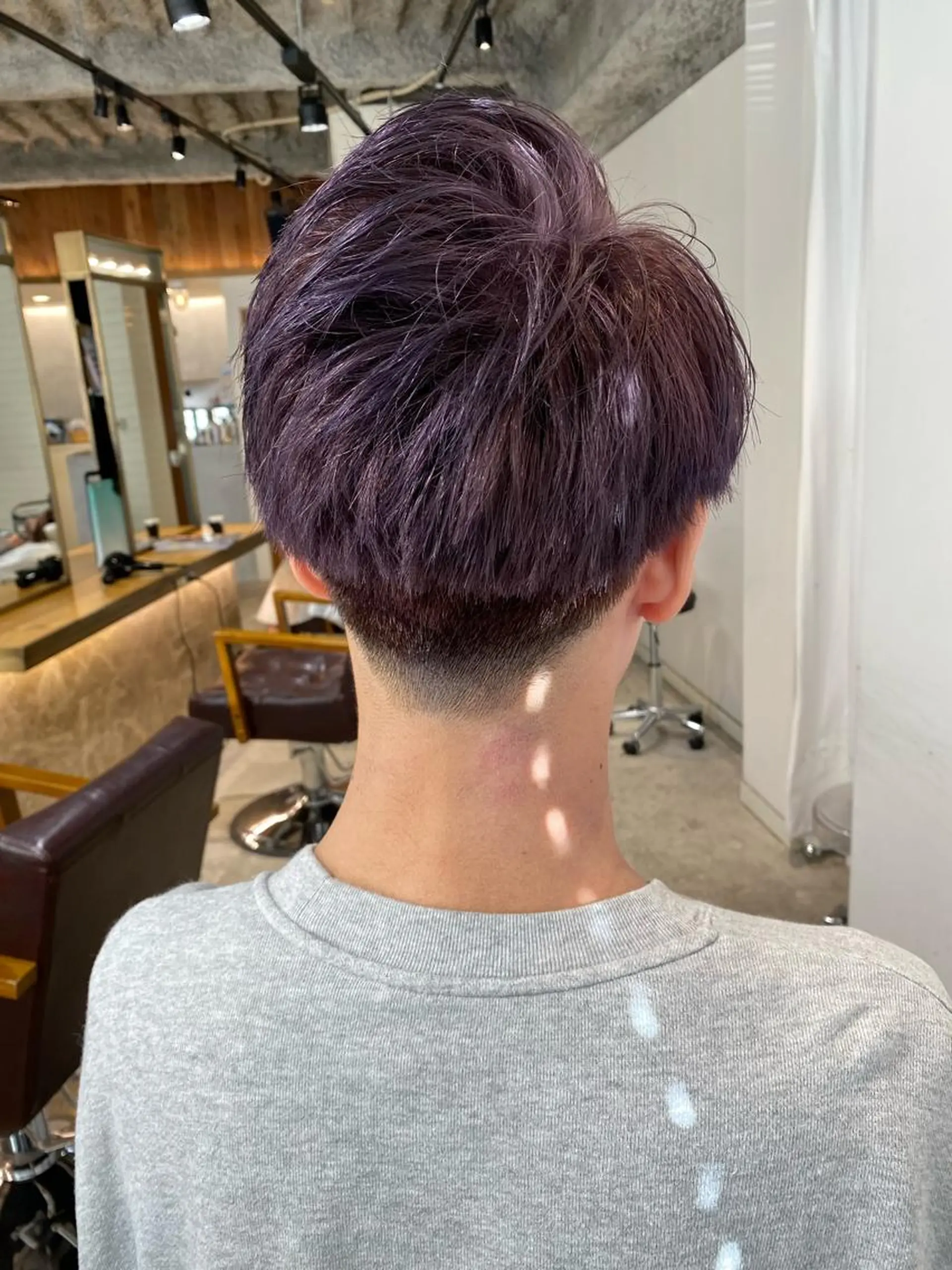 ショート ショートボブ ベリーショート アッシュ ボブ 外国人風カラー カット パーマ トリートメント ヘッドスパ ヘアセット ブリーチ ツイスパ フクヤマシンのヘアスタイル