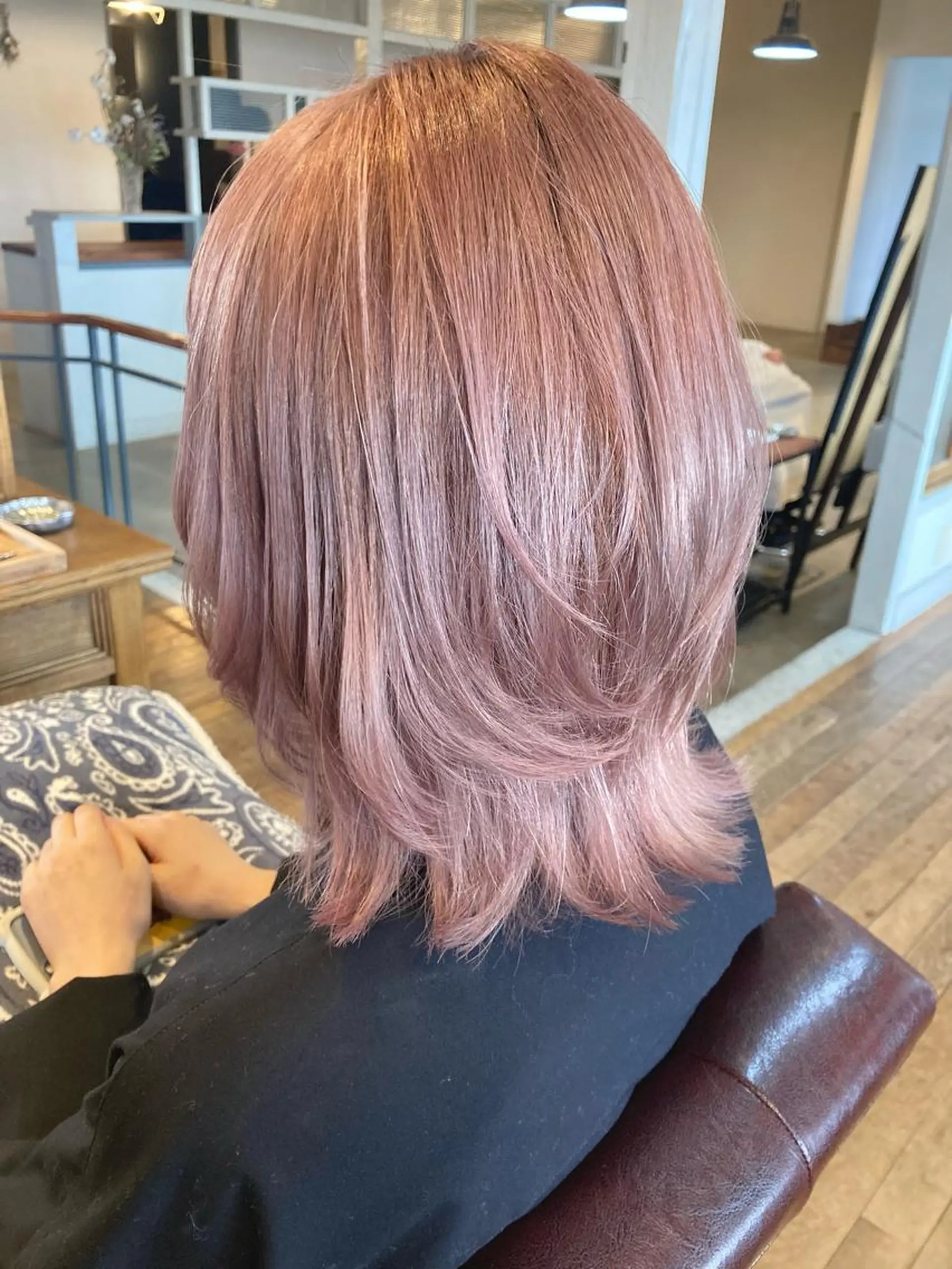 ミディアム ウルフカット タカツド ユウキのヘアスタイル