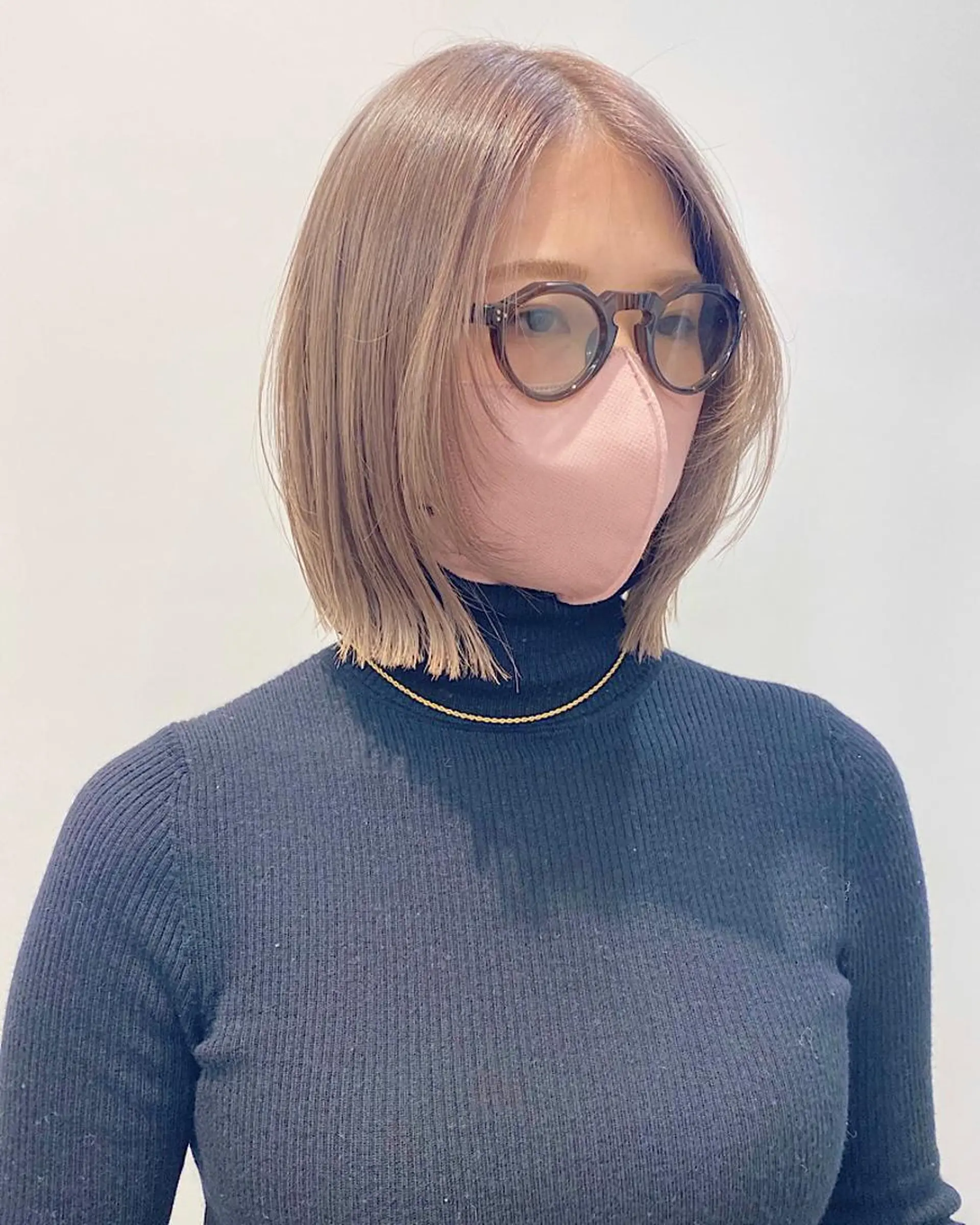 ミディアム 切りっぱなしボブ ボブ 顔まわりレイヤー レイヤーカット 石山 /切りっぱなしボブのヘアスタイル