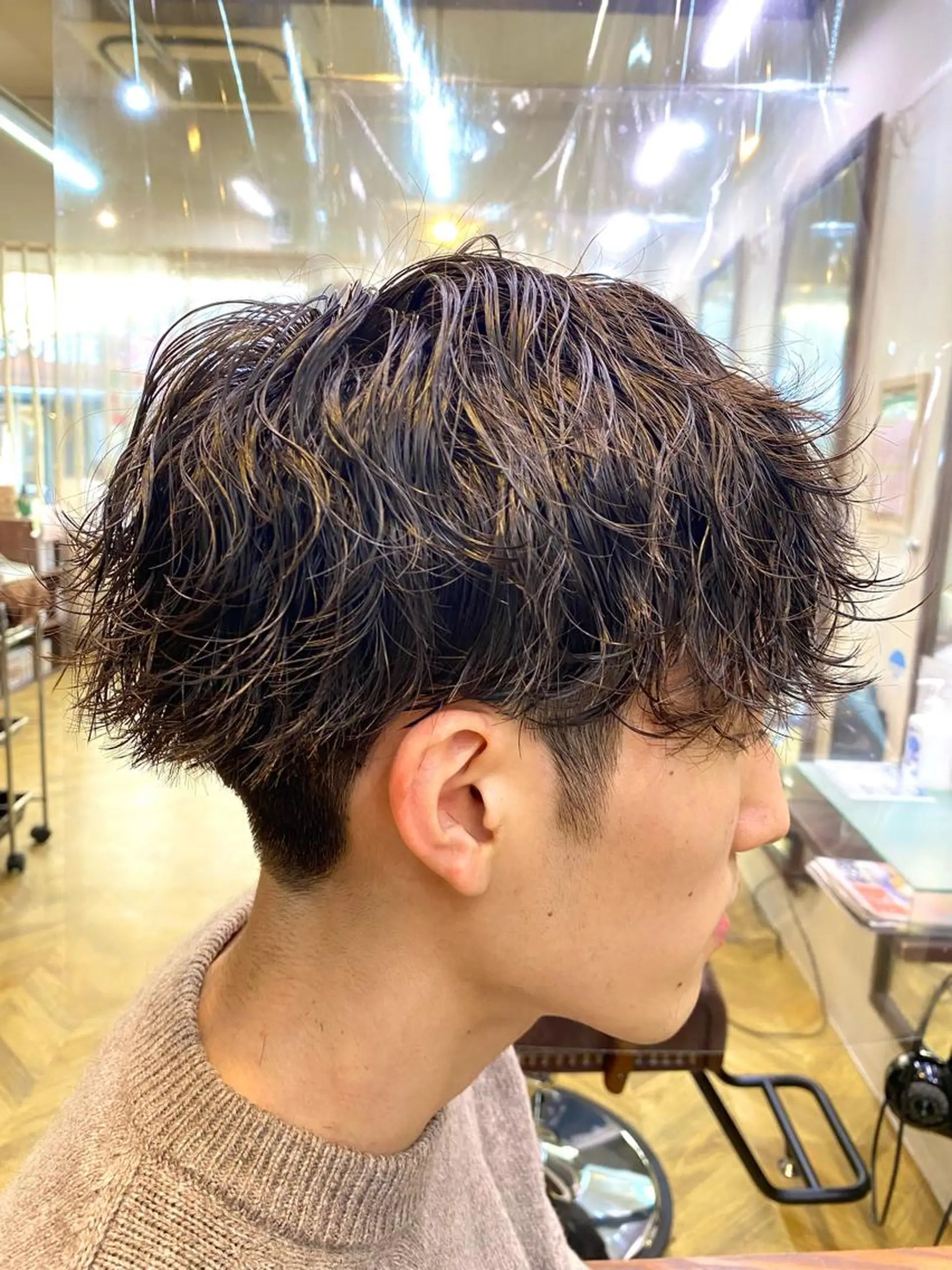 メンズ カット パーマ センターパートの神様 マッシュ 関口 柊太のヘアスタイル