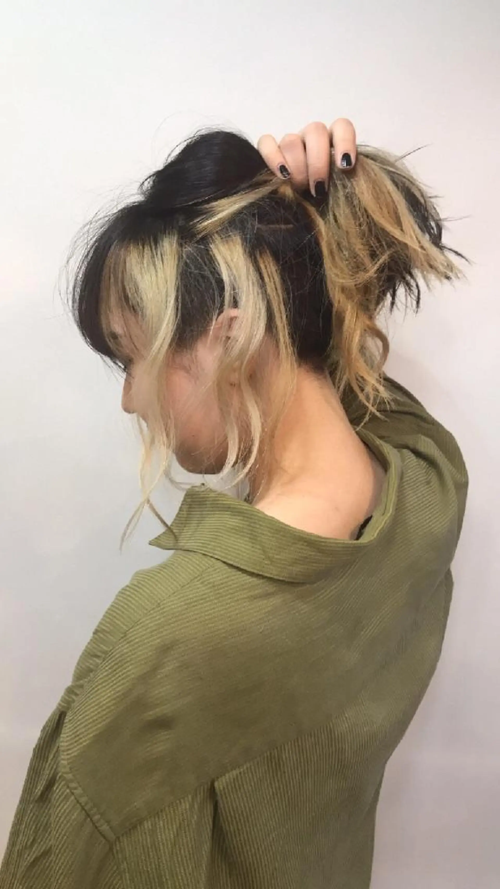 ミディアム カラー インナーカラー Laissez Deuxのヘアスタイル