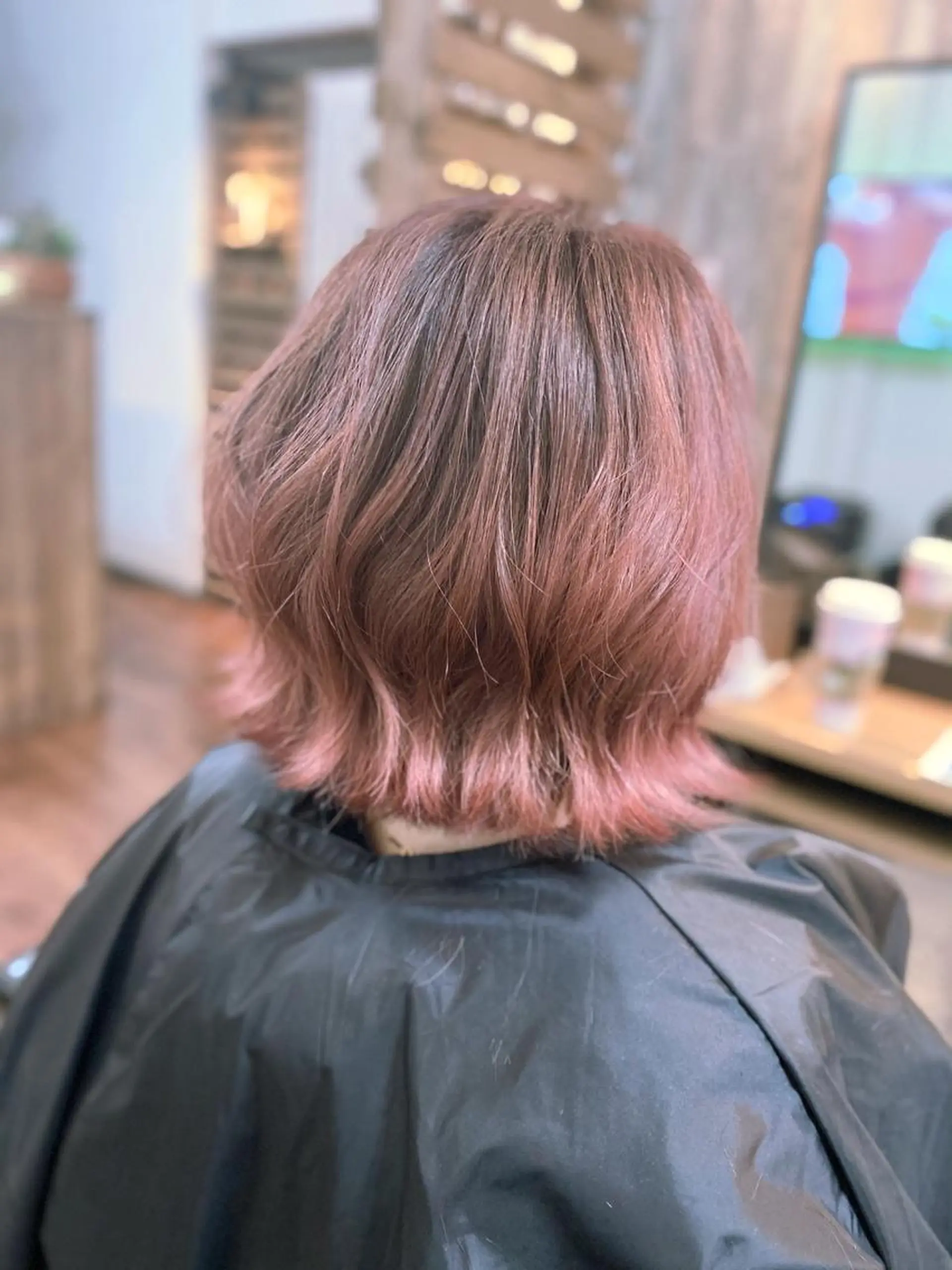 ミディアム カラー ブリーチ Lizir  ルズィール所属・Luzir⭐︎ GEN⭐︎のヘアスタイル