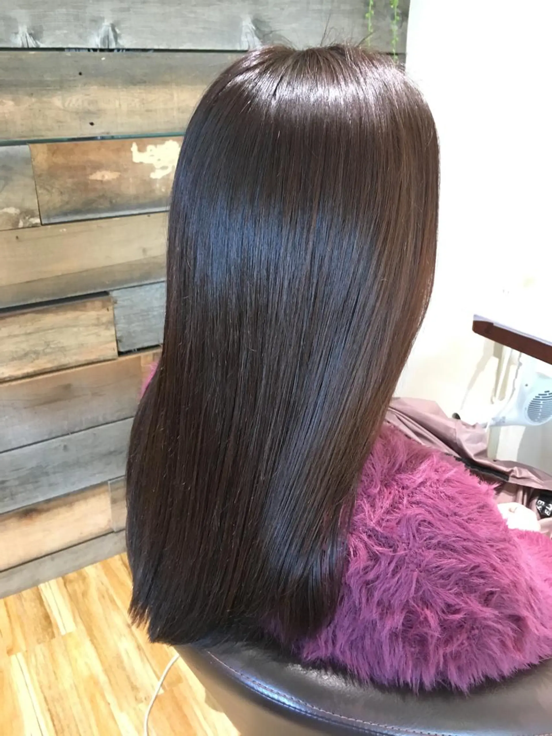 ロング カラー トリートメント 仁 ジンのヘアスタイル
