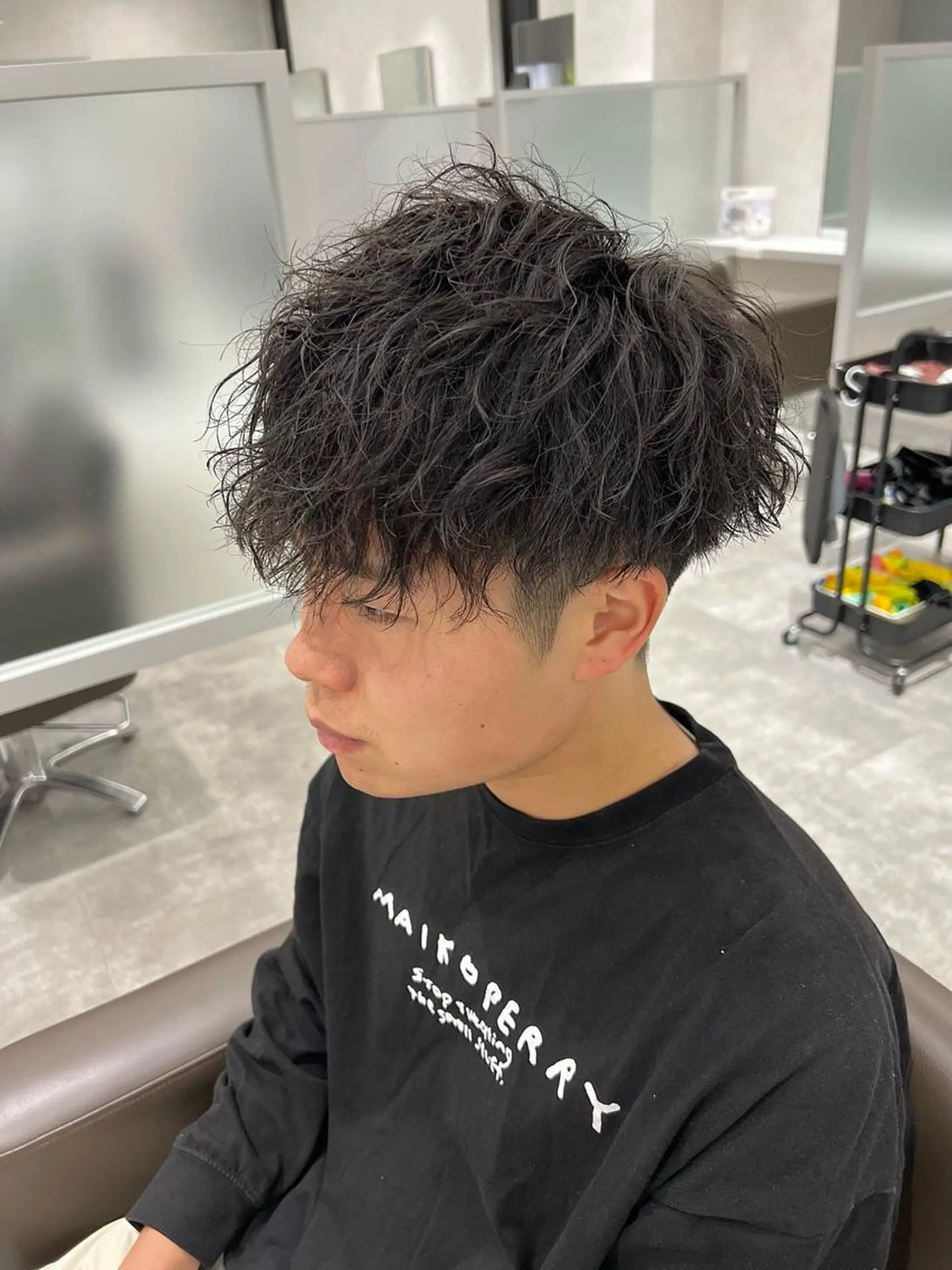 ショート カラー パーマ メンズ kiitos所属・関西センターパート メンズモデル募集のヘアスタイル