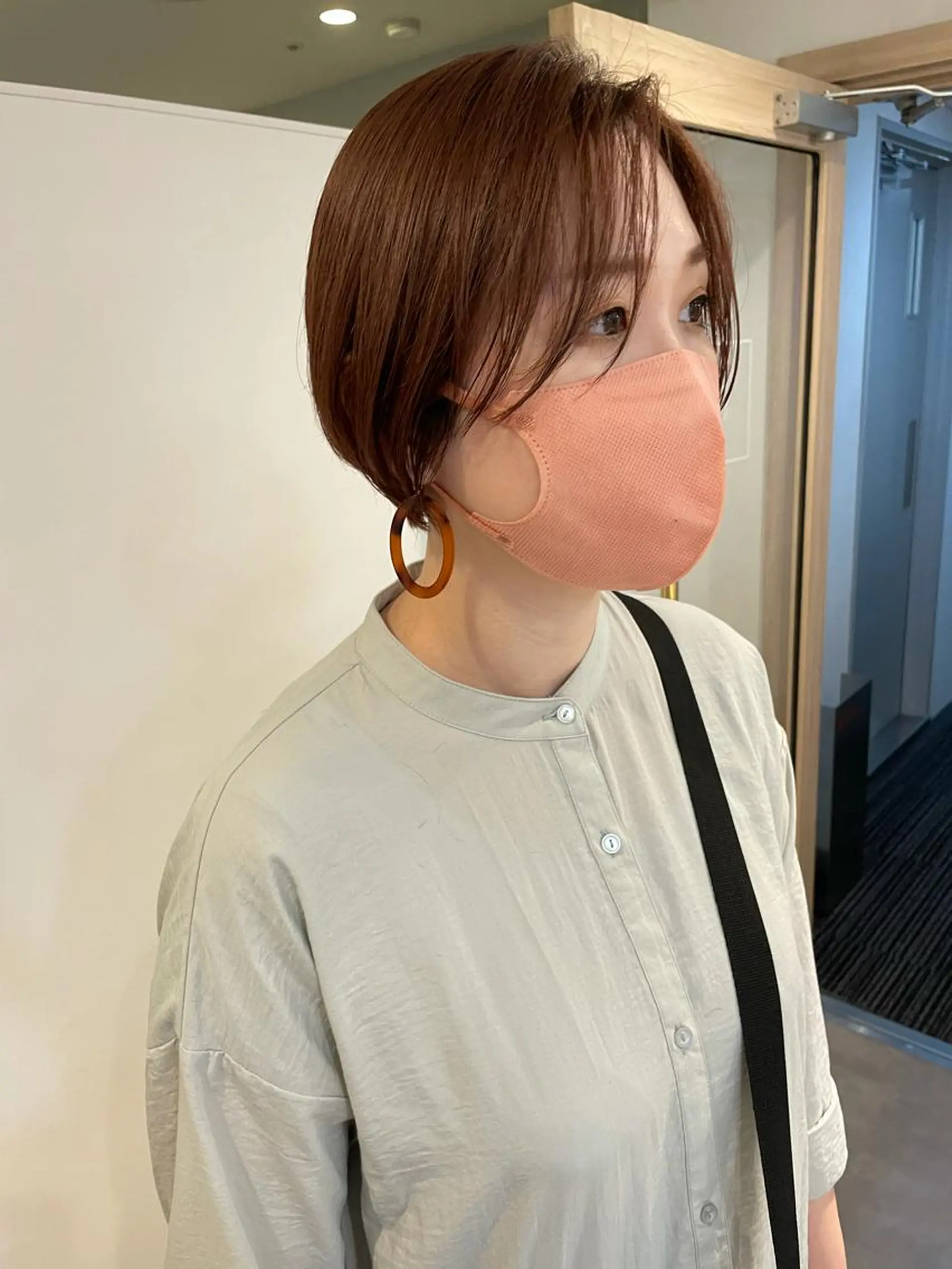 ショート カット ヘアカラー 大迫 江梨のヘアスタイル