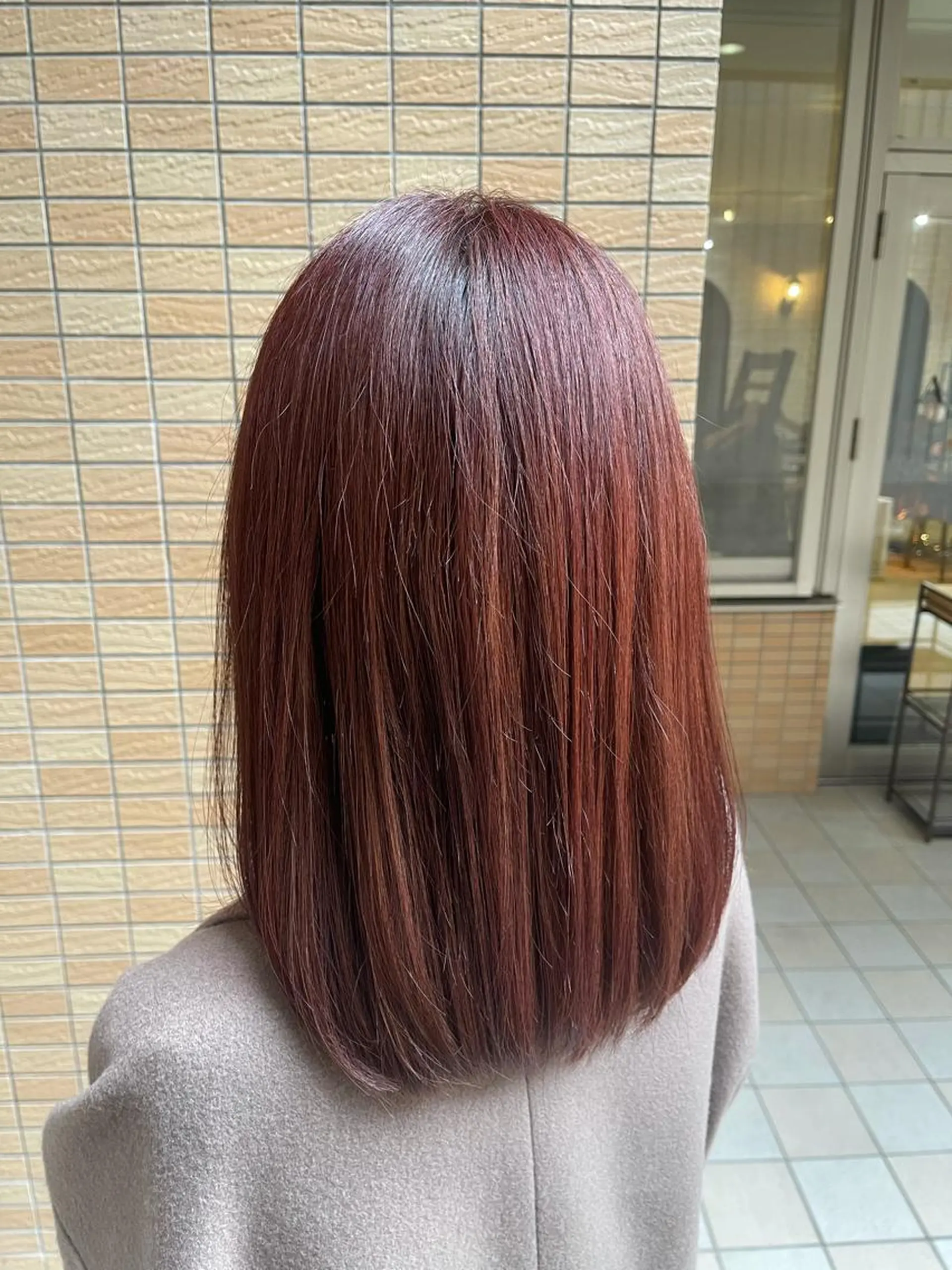 ミディアム ボブ ヘアカラー トリートメント antica YOSHIのヘアスタイル