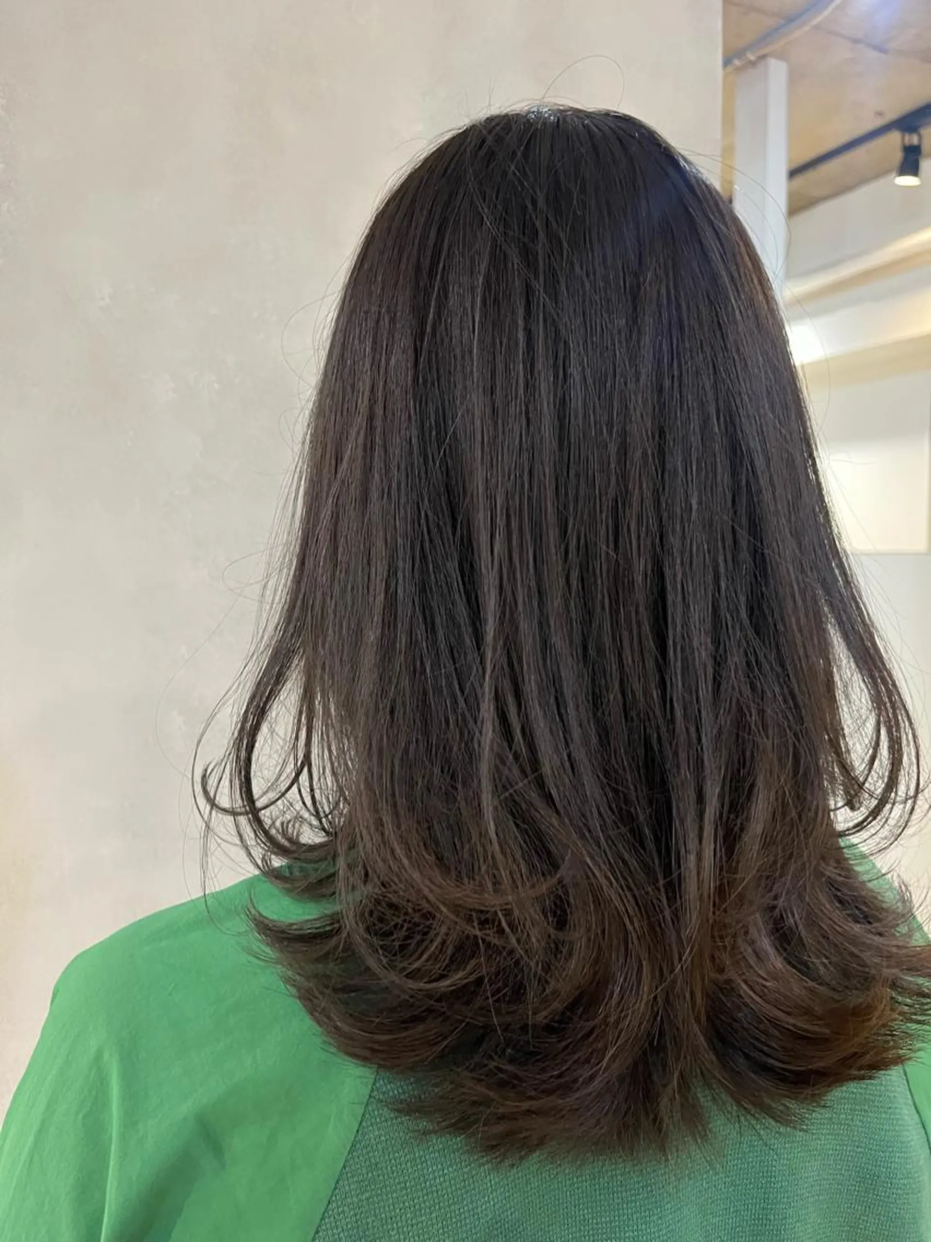 ミディアム カラー ヘアカラー トリートメント kato himariのヘアスタイル