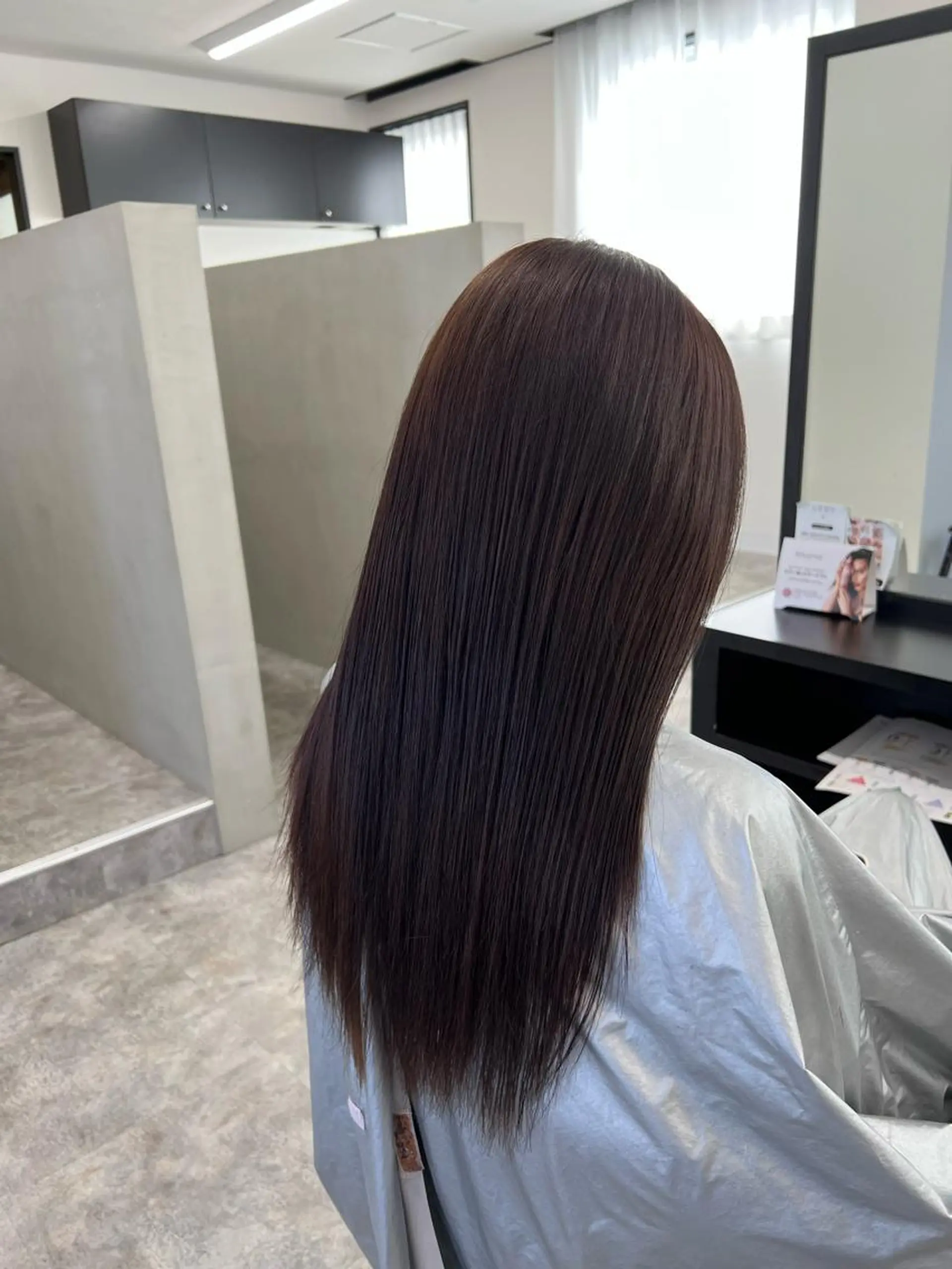 ロング カラー アッシュ アッシュブラウン ブラウンカラー LOBY所属・LOBY トモヤのヘアスタイル
