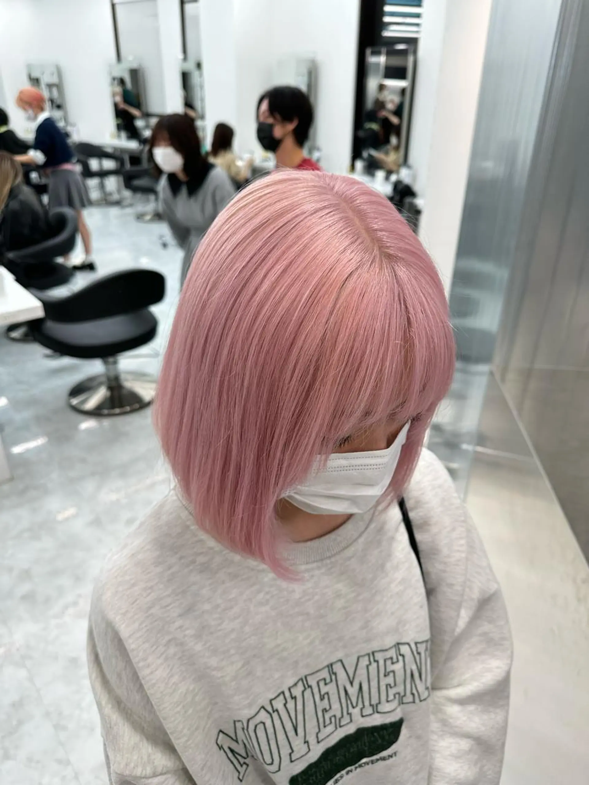 ロング カラー ヘアアレンジ ピンクカラー ヘアカラー トリートメント ヘッドスパ ヘアセット ケアブリーチ 韓国レイヤーKYONのヘアスタイル