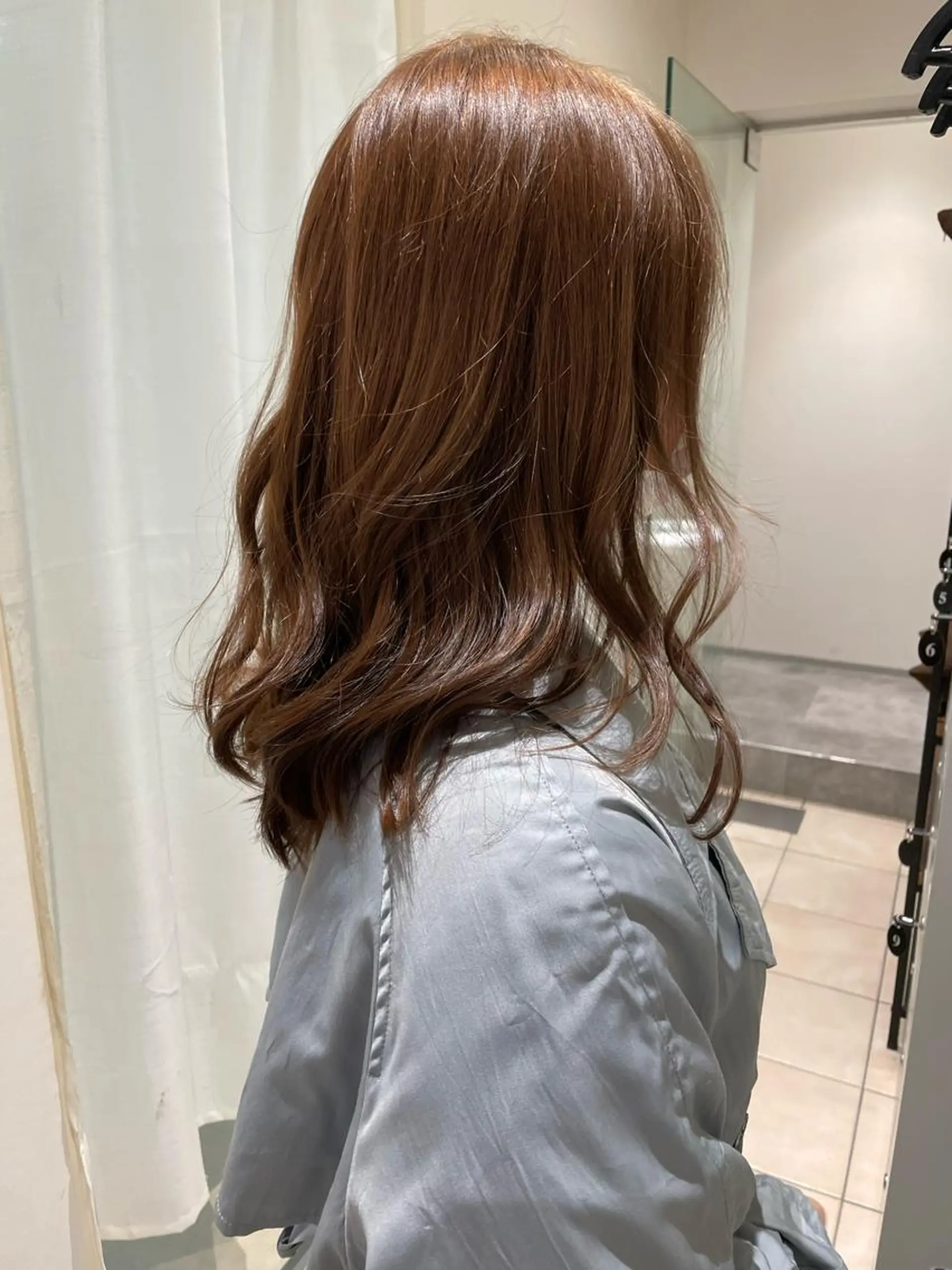 セミロング カラー ベージュカラー ブラウンカラー ケアカラー ピンクカラー ピンクブラウン カット ヘアカラー GO TODAY SHAiRE SALON所属・天野 瑠真のヘアスタイル