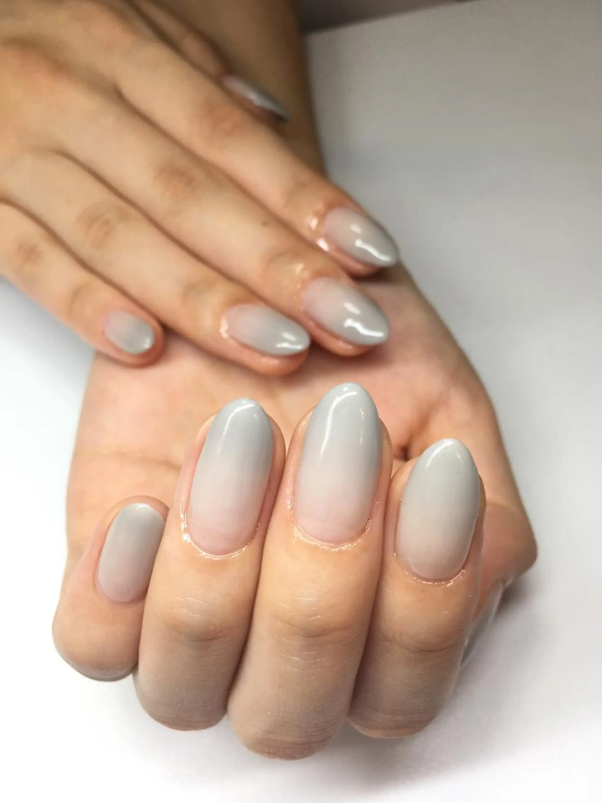 ネイル グラデーション ネイビー glow_ nailのネイルデザイン