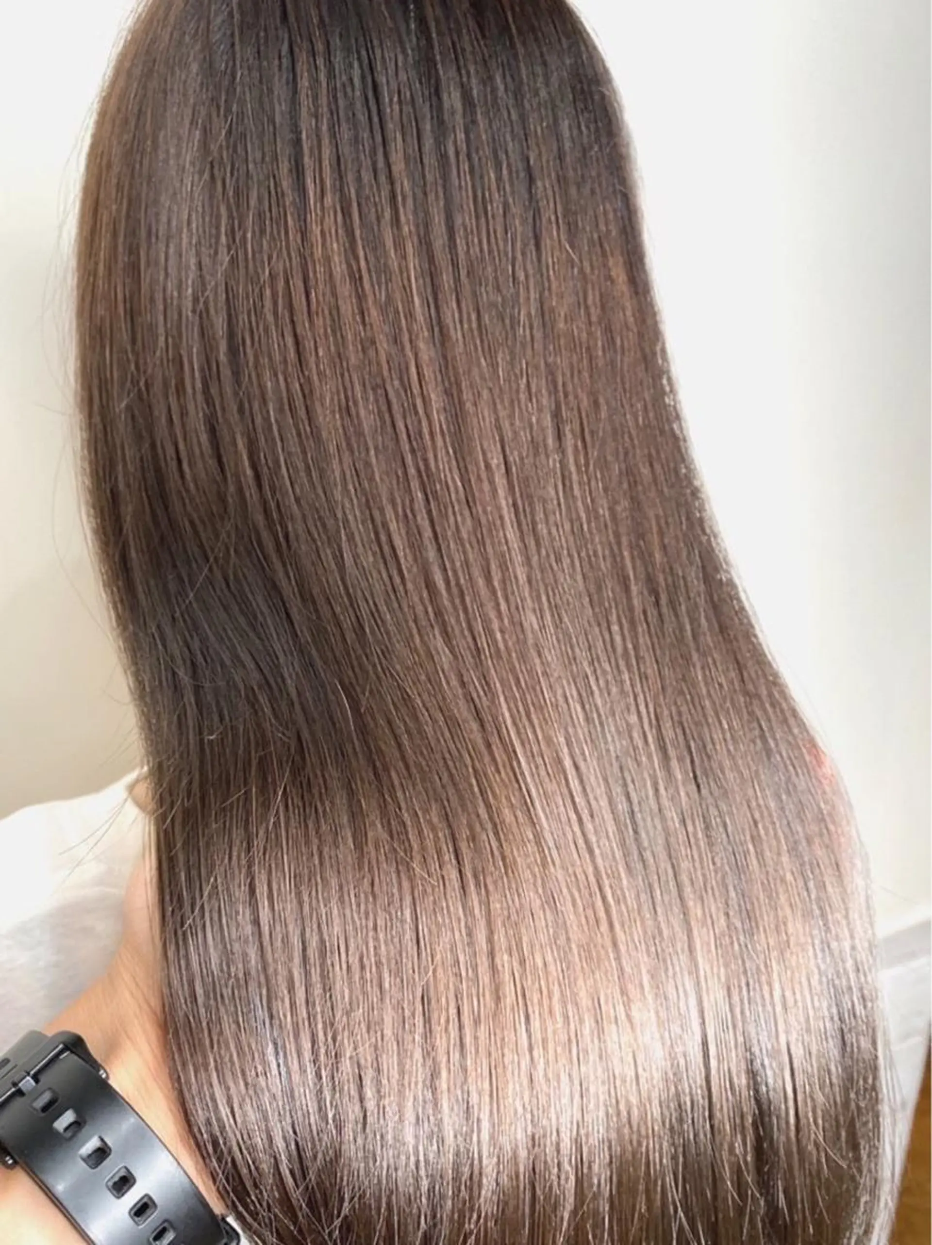ロング 橋本 桂のヘアスタイル