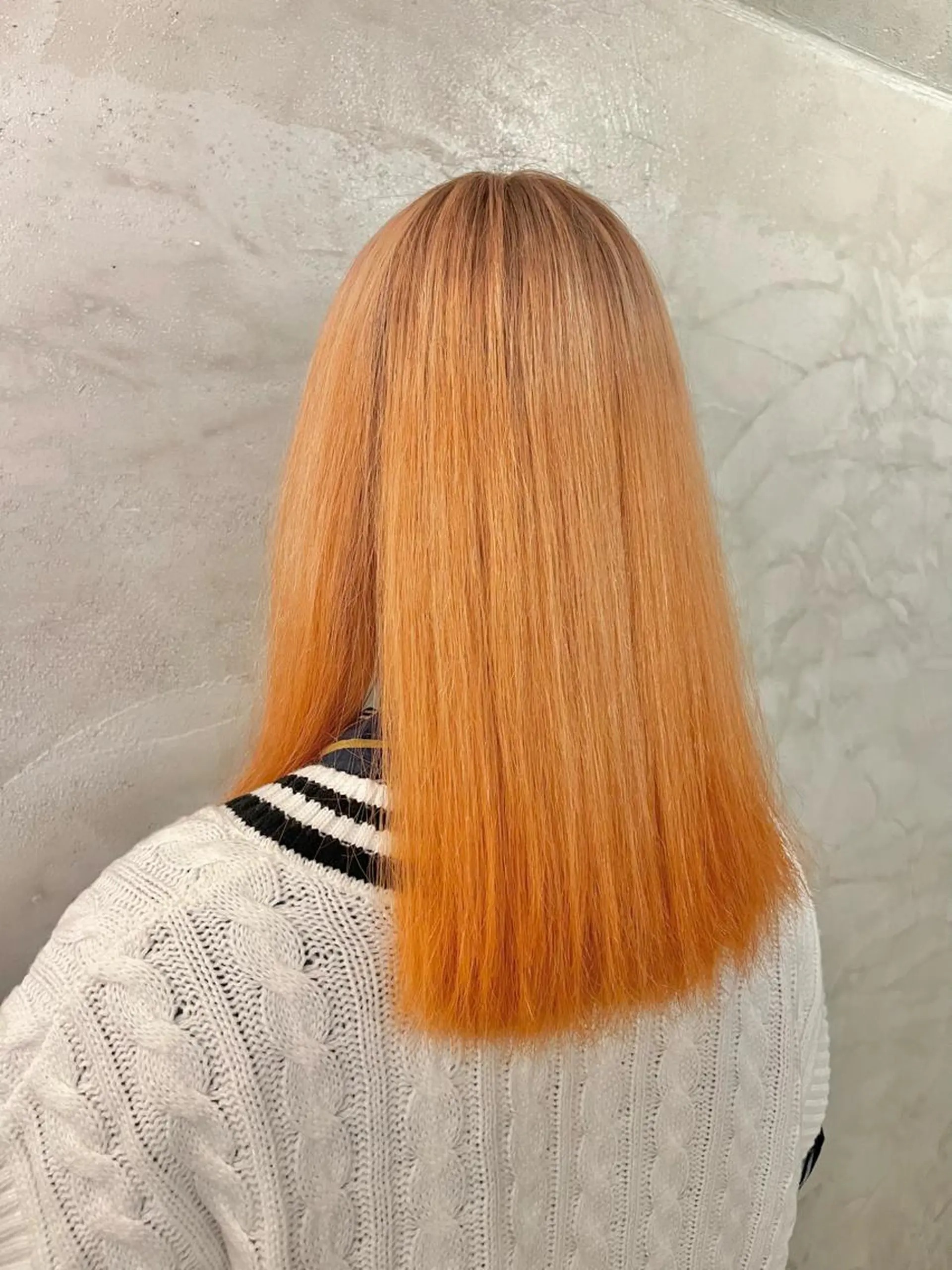 セミロング カラー オレンジ ヘアカラー FUJINO RYOのヘアスタイル