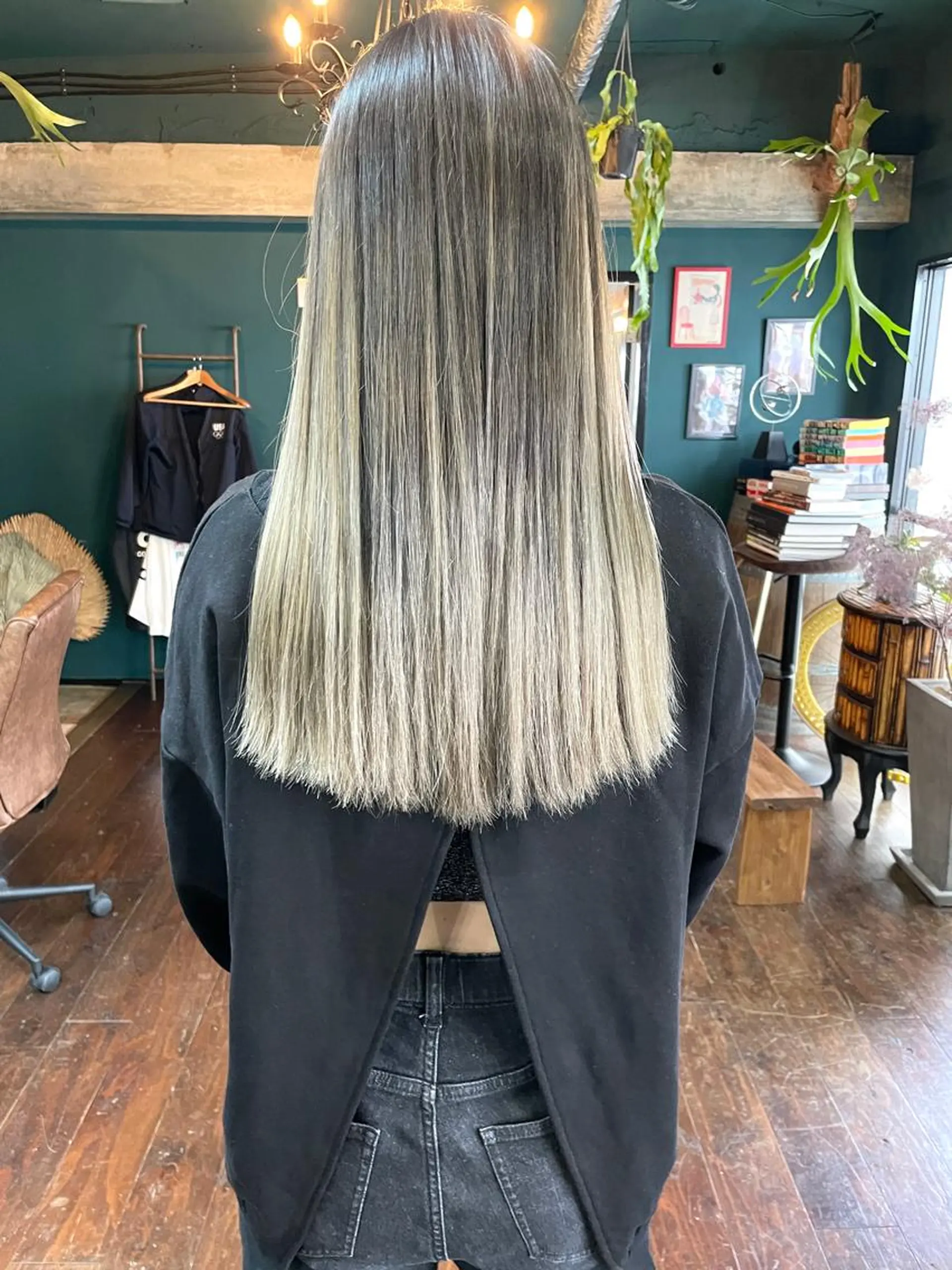 ロング カット ヘアカラー トリートメント vivre libre所属・vivre libreのヘアスタイル