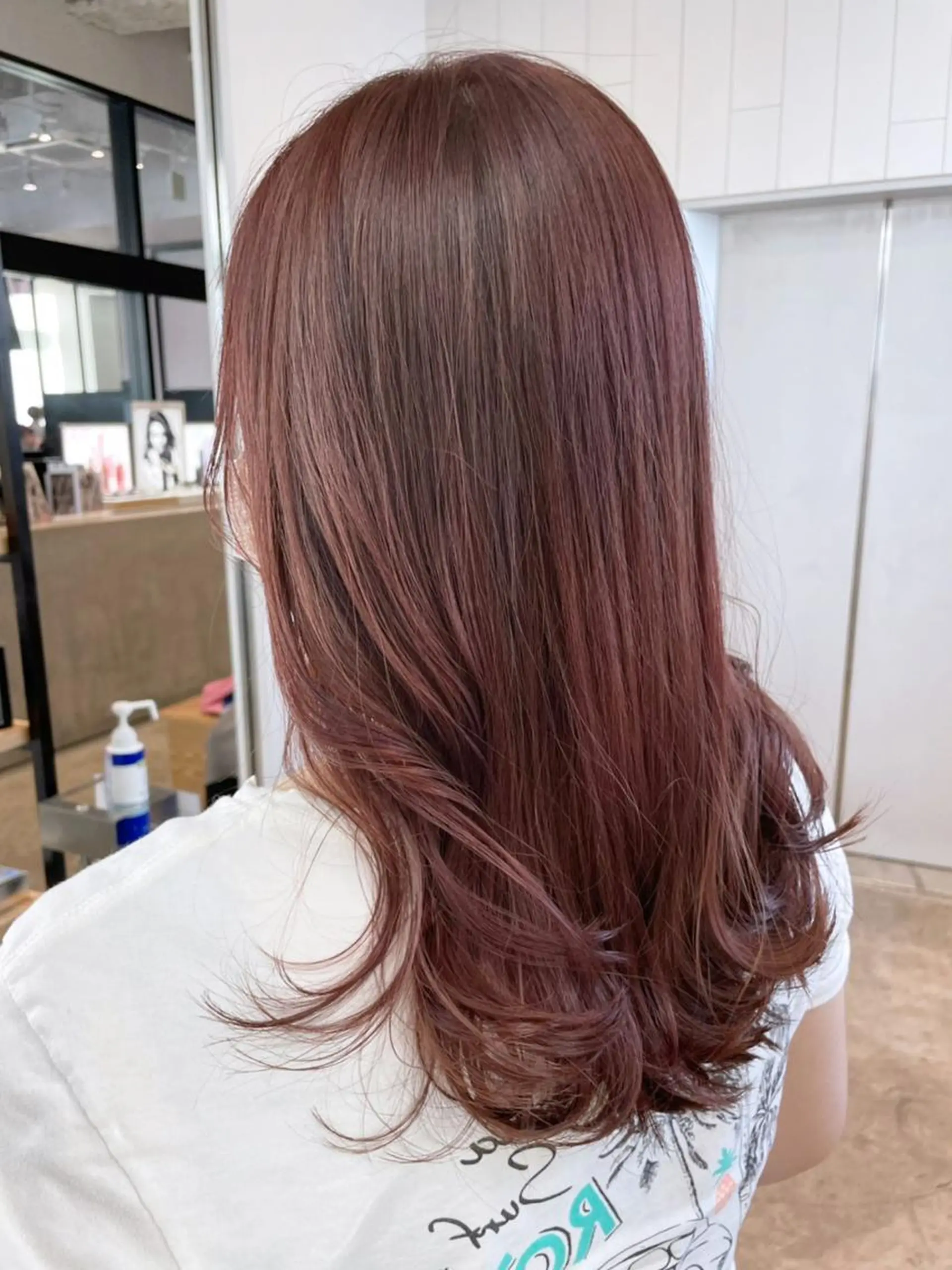 セミロング カラー ピンクカラー カット ヘアカラー トリートメント ITbyALBUM 下北沢店のヘアスタイル