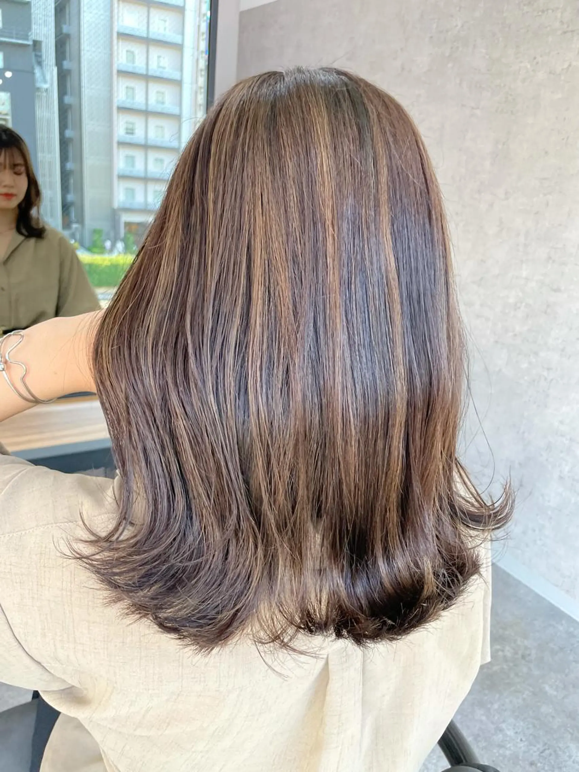 ミディアム カラー パーマ ヘアアレンジ メンズ キッズ ネイル マツエク・マツパ メンズバレイヤージュ メンズブリーチ センターパート フェードカット メンズハイライト メンズ特化 しゅうへいのヘアスタイル