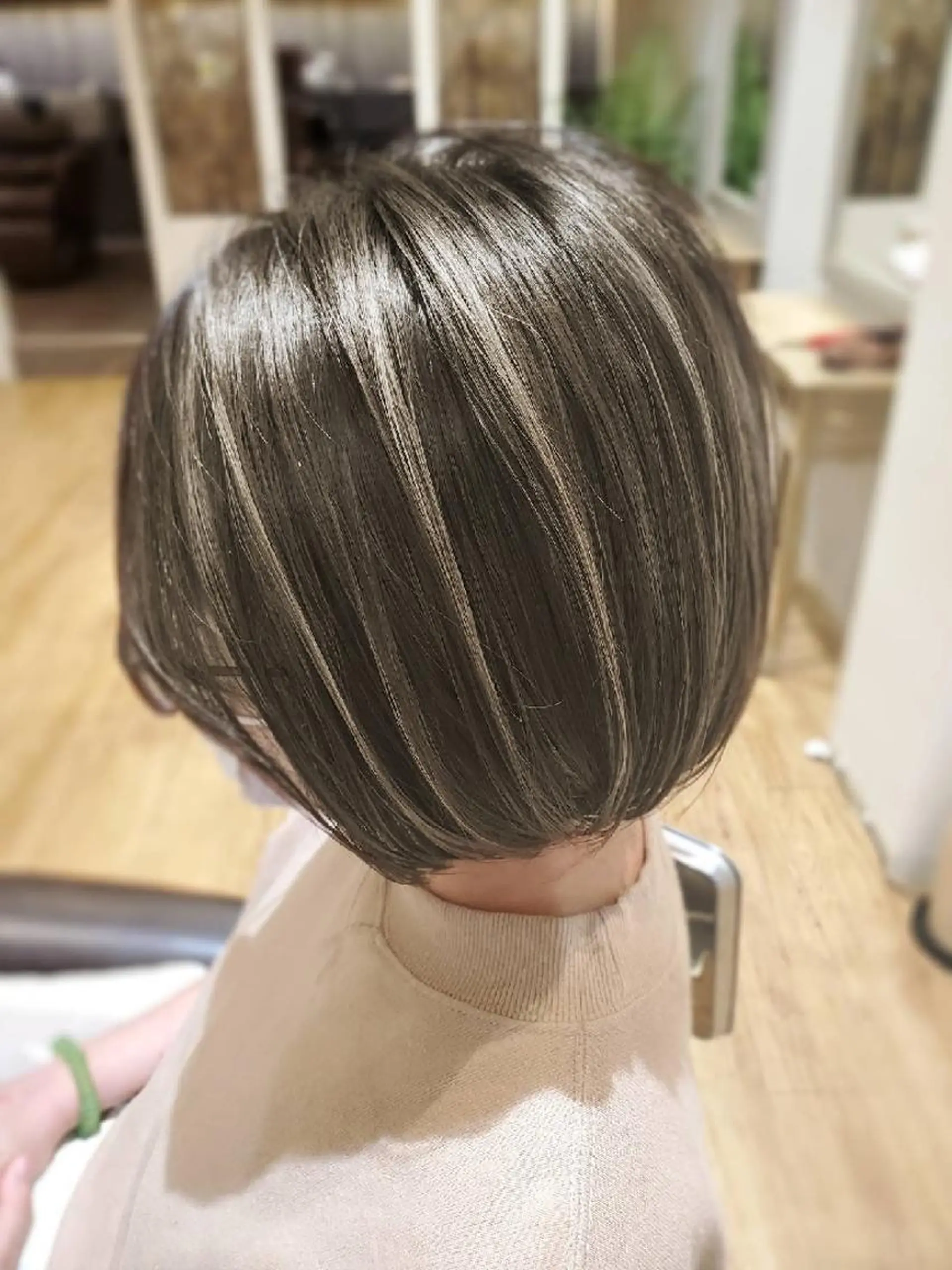 ショート ハイライト 小平 昌宏のヘアスタイル