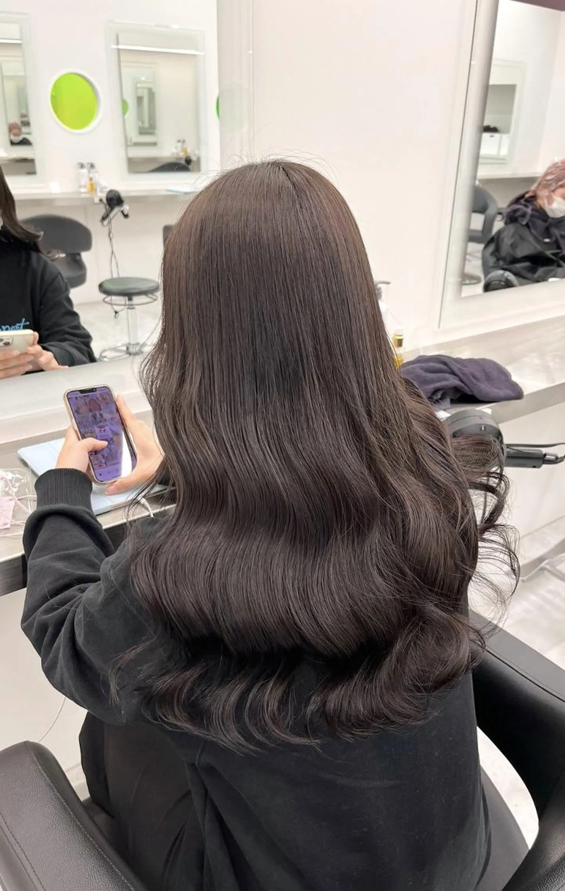 ロング カラー 【公式】横浜 THREE🤎🕯️のヘアスタイル