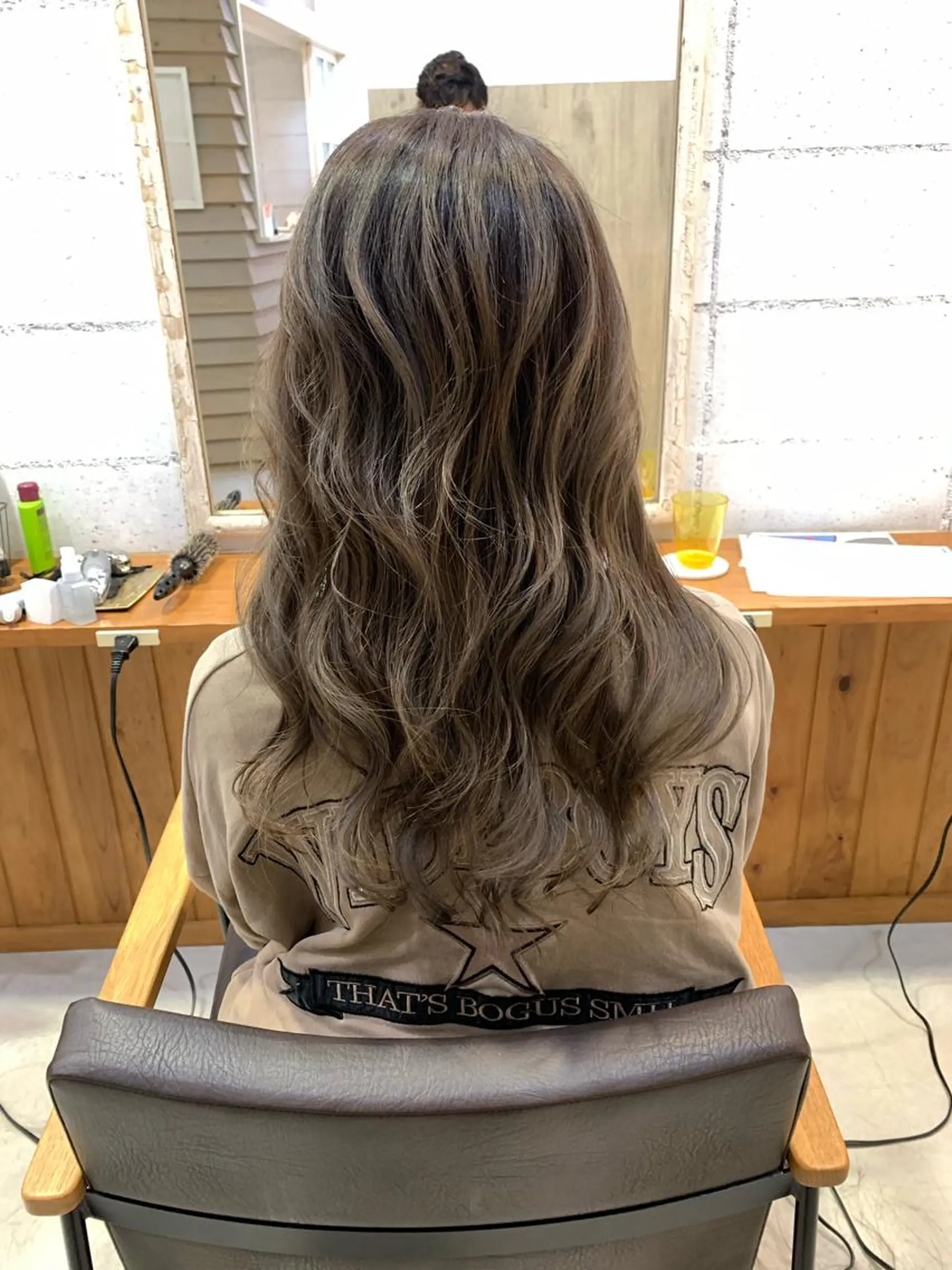 ロング カット ヘアカラー sky所属・くわやま まさきのヘアスタイル