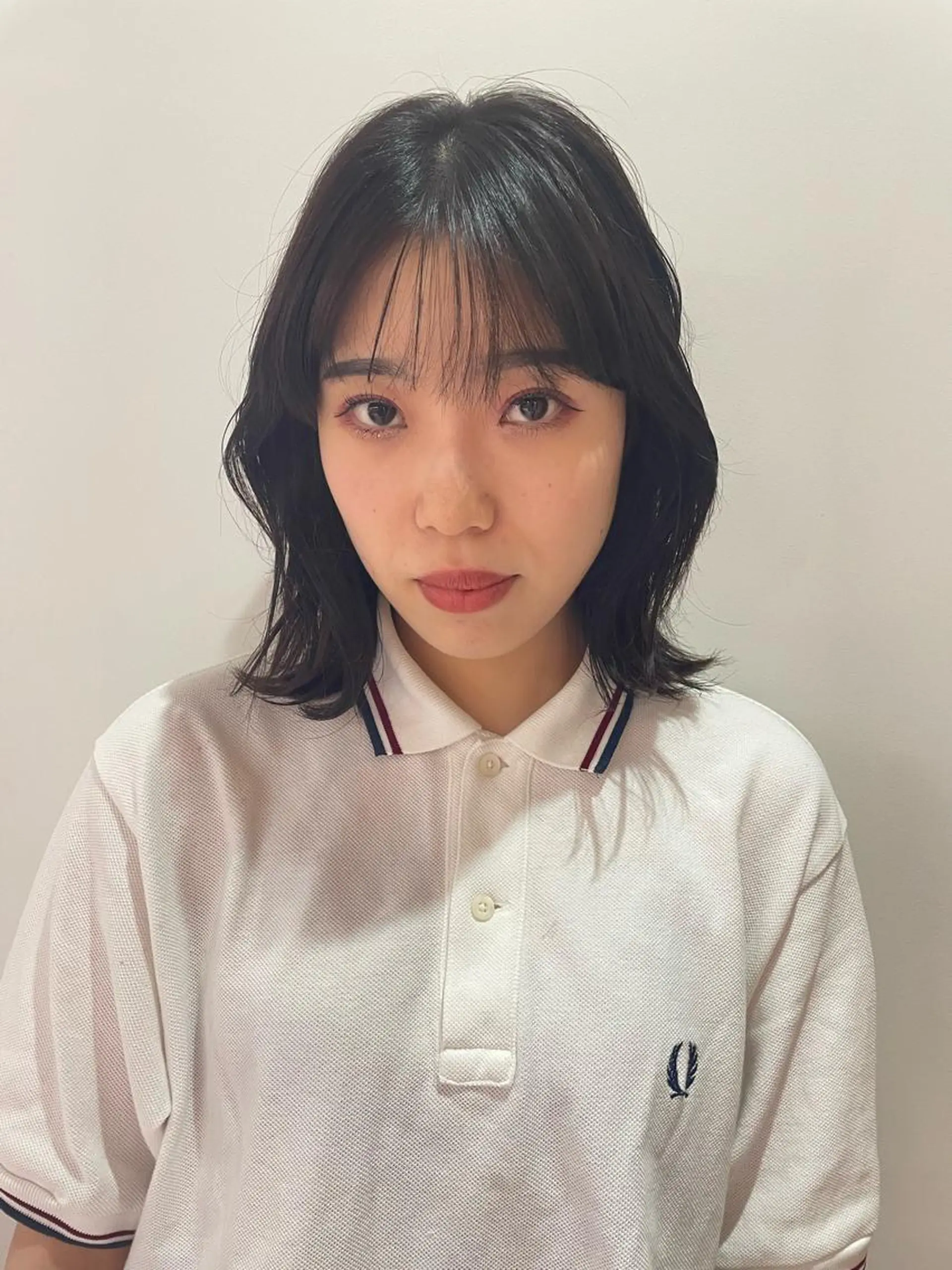 ミディアム カラー 縮毛矯正 トリートメント MIU/ルーツカラー ボブ/顔周りレイヤーのヘアスタイル