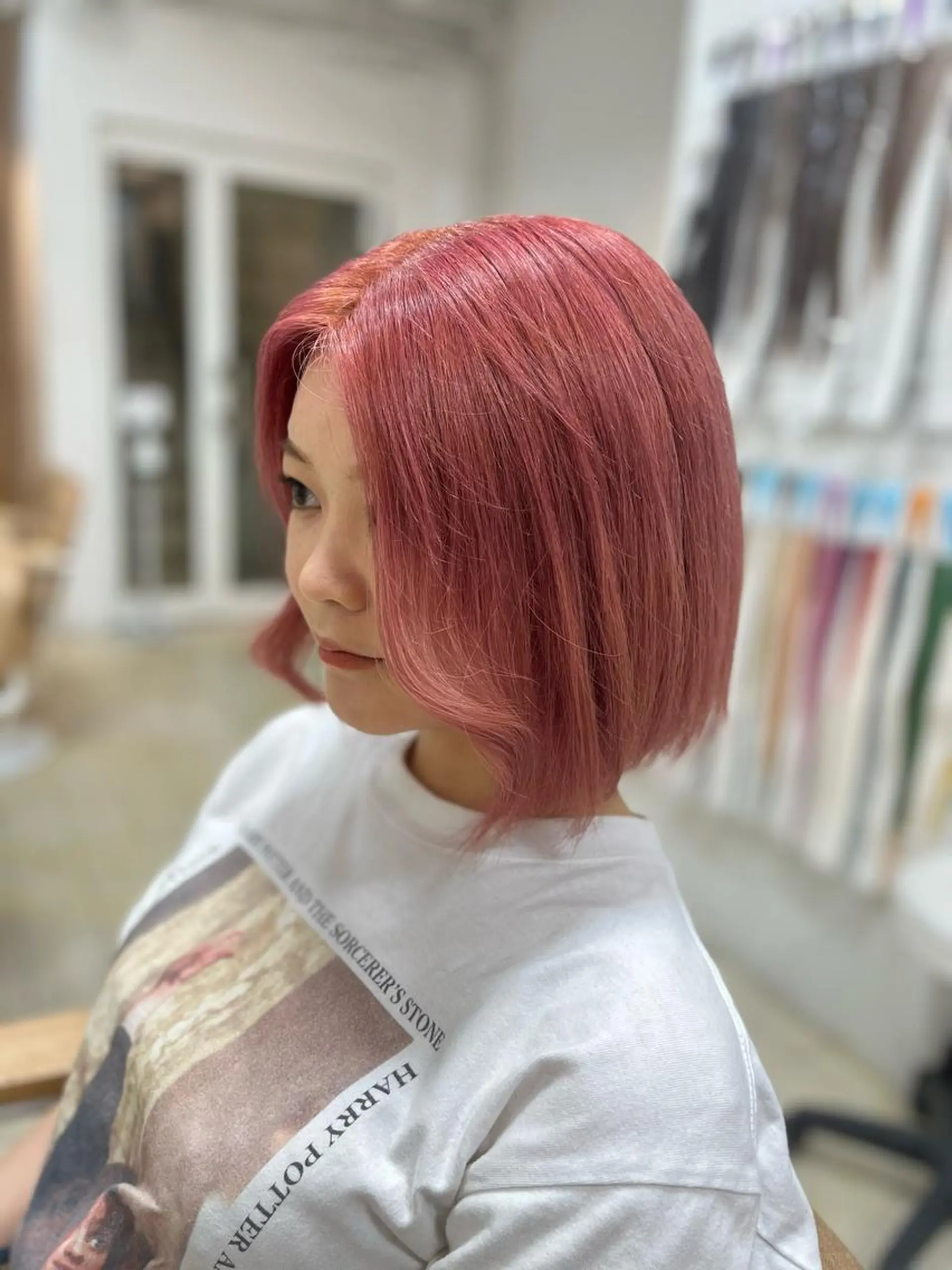ミディアム カラー パーマ ヘアアレンジ メンズ キッズ ネイル マツエク・マツパ アイブロウ ヘアカラー トリートメント ブリーチ特化型✂️ ハイトーンカラー👨のヘアスタイル