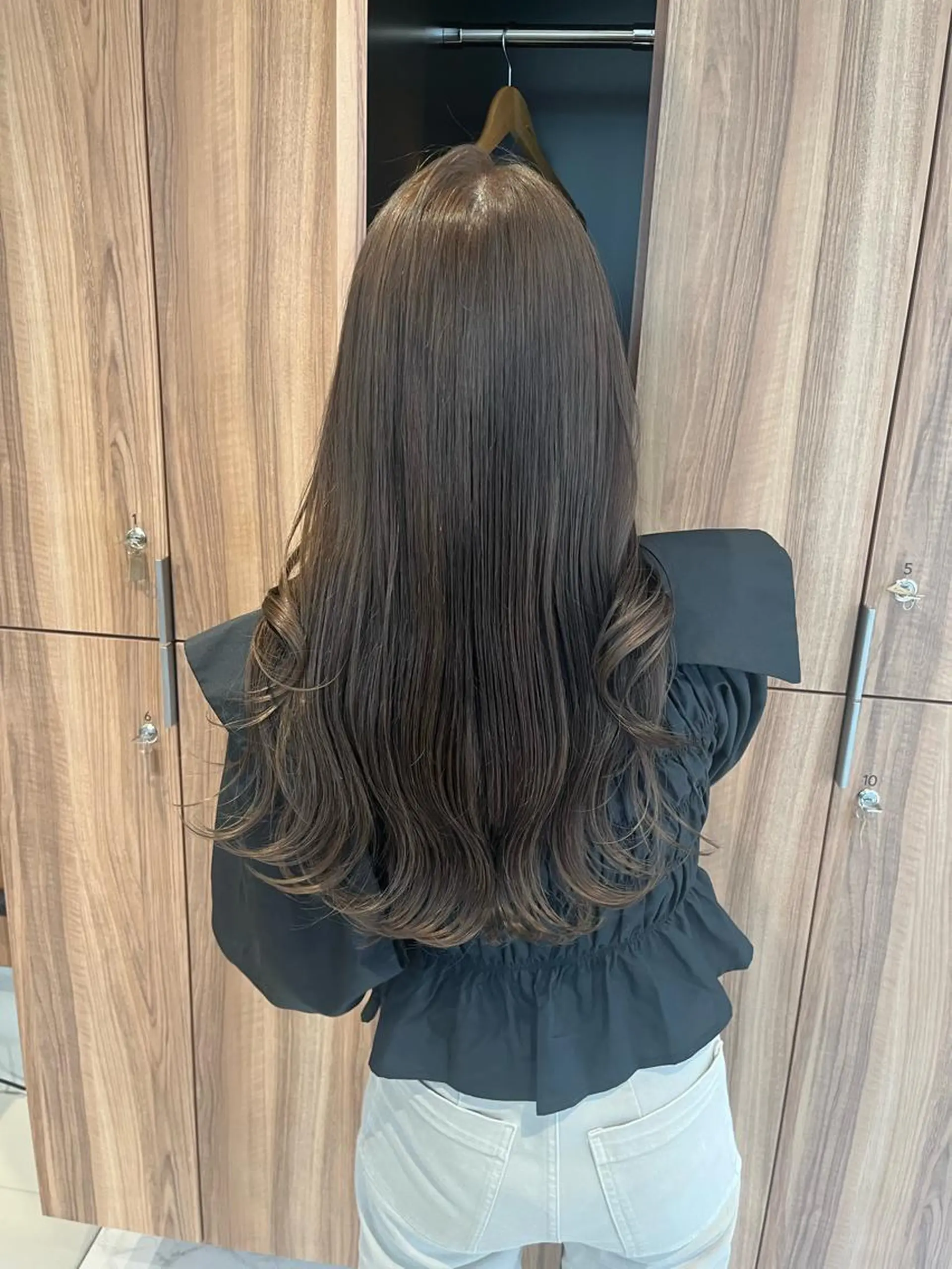 ロング カラー ブリーチ 透明感カラー ダブルカラー ブリーチなしカラー カット ヘアカラー ブリーチなし 寒色カラーのヘアスタイル