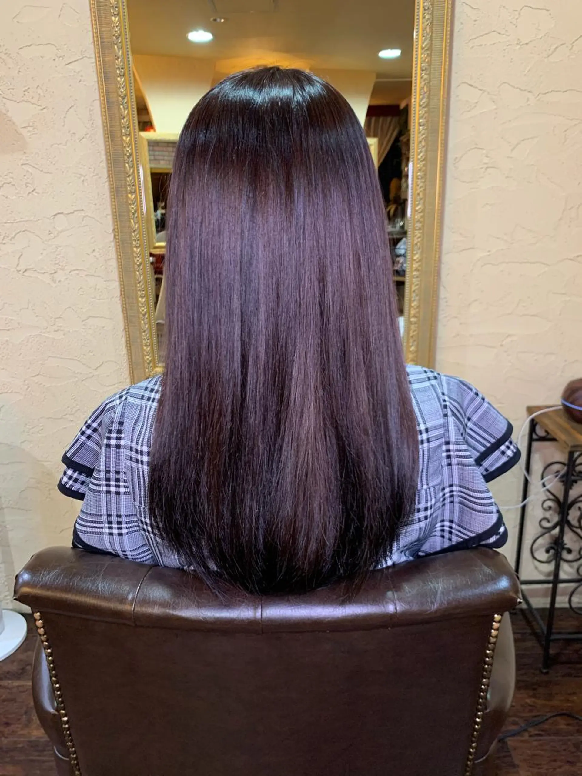 ロング カラー グレージュ ラベンダーカラー ラベンダーグレージュ ラベンダーグレー ヘアカラー トリートメント FAVOR Emiのヘアスタイル