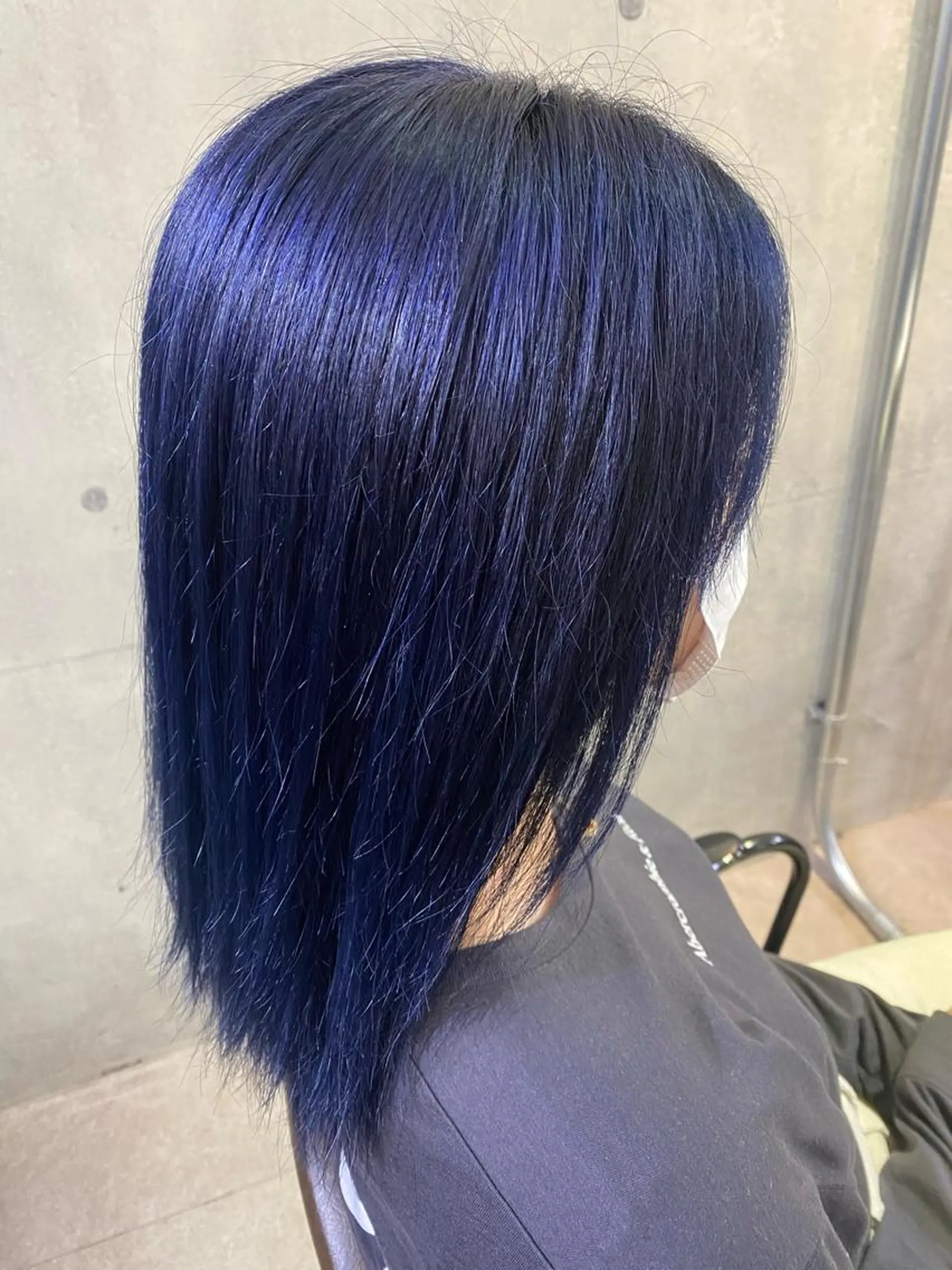 ミディアム カットモデル/ 吉本 彩夏のヘアスタイル