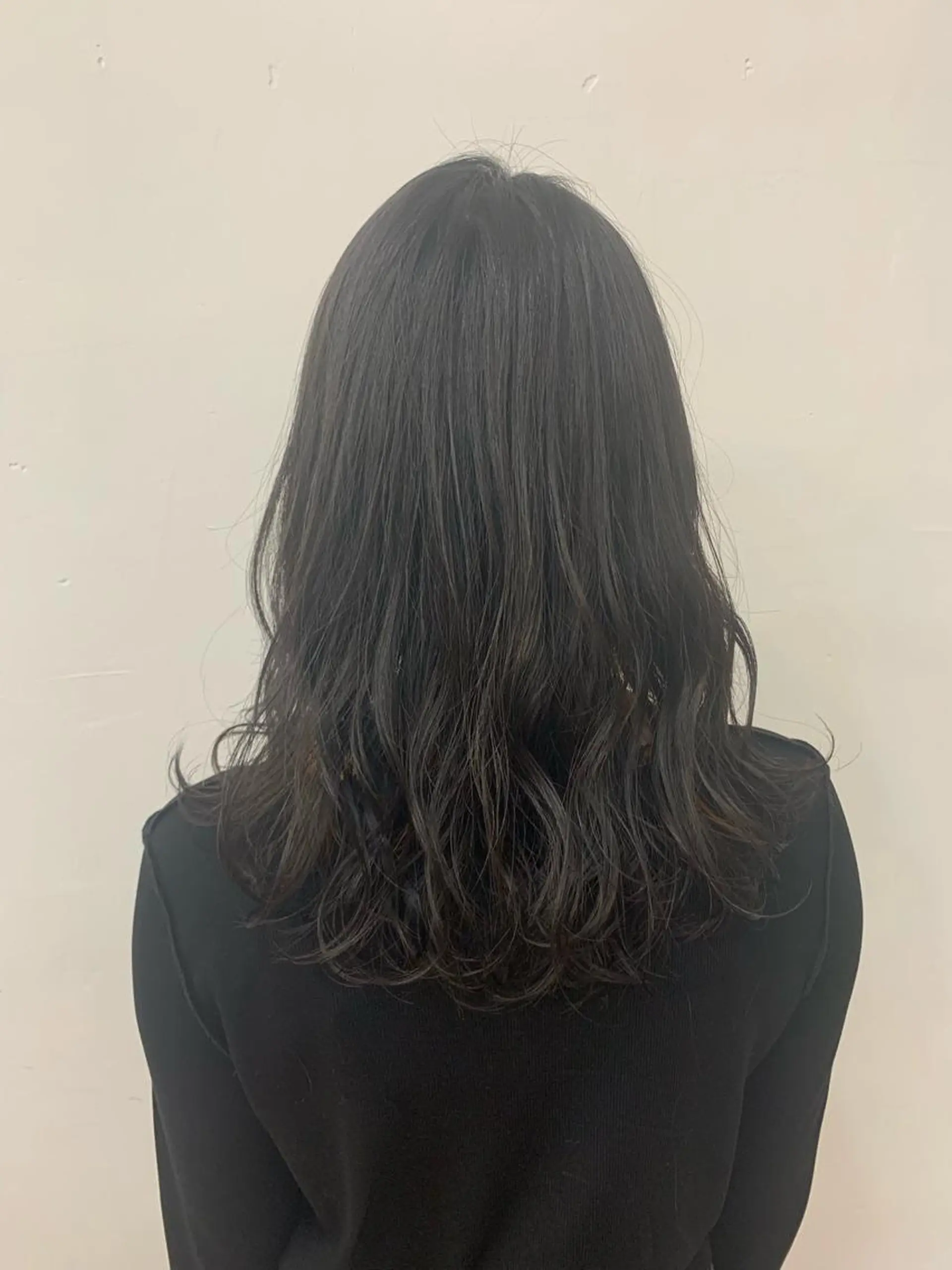 ロング カット ヘアカラー chama レイヤーカットのヘアスタイル