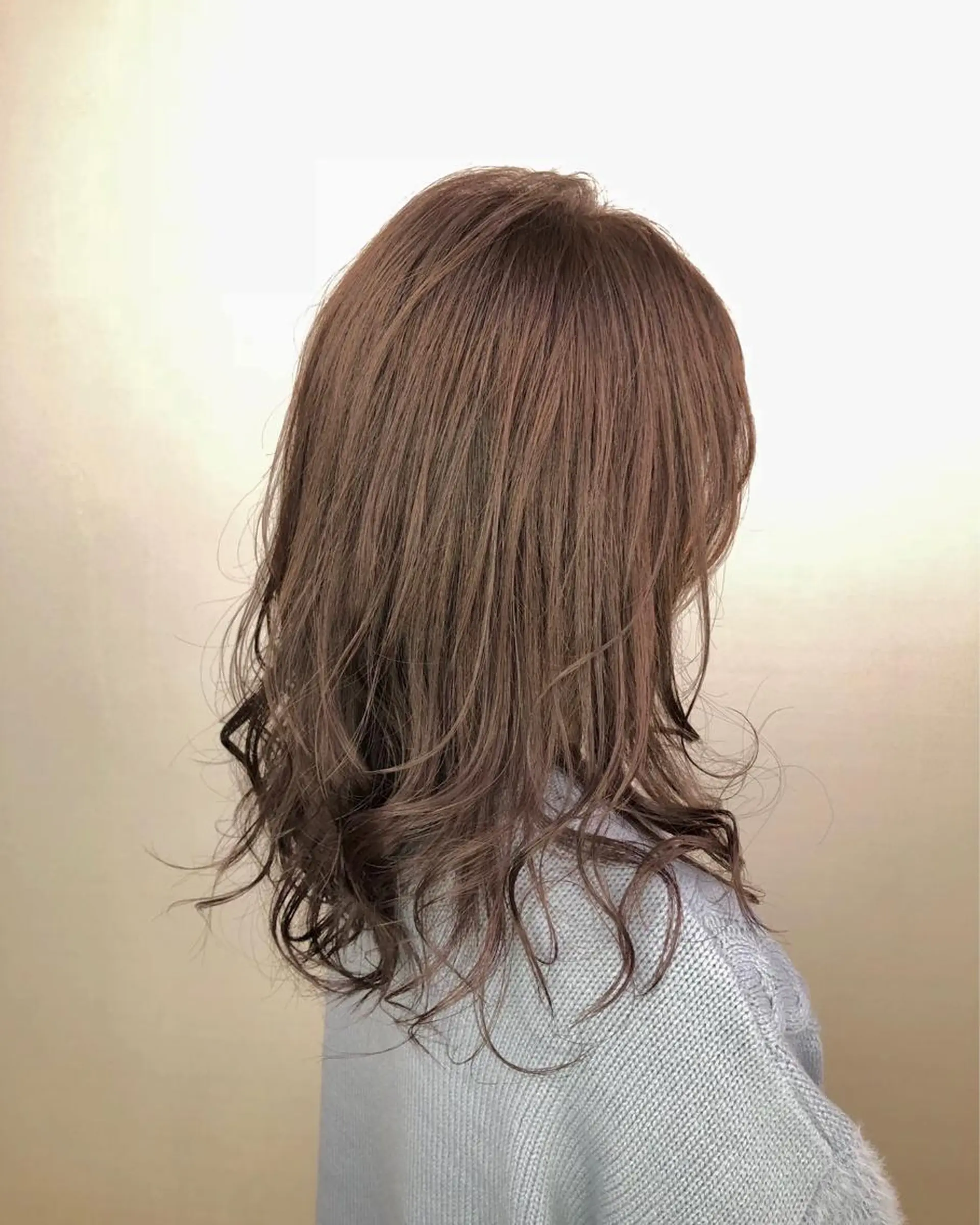 セミロング カラー ベージュカラー イルミナカラー バイオレットカラー 透明感カラー✨ツヤ髪 廣畑昌志のヘアスタイル