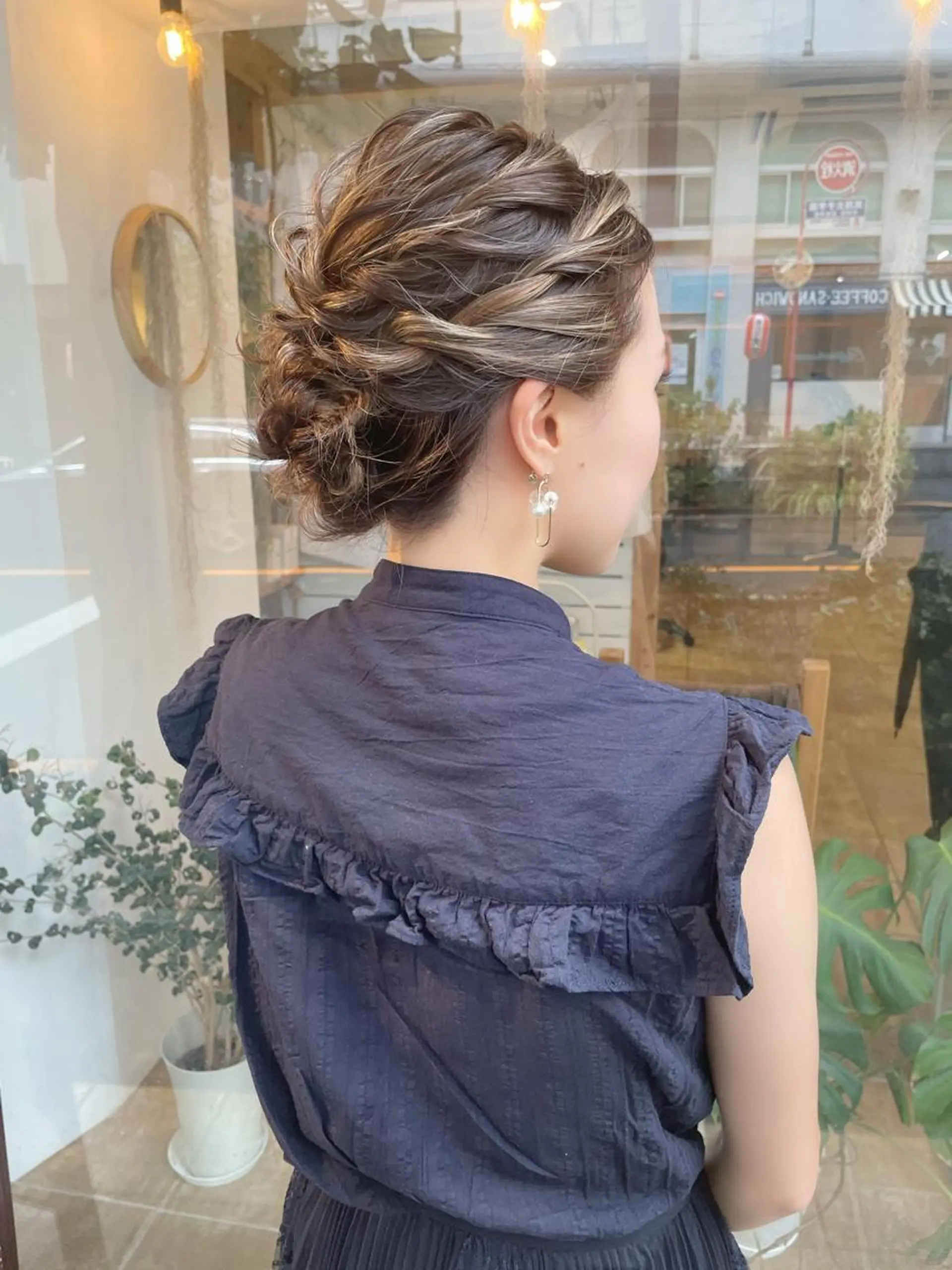 ショート ヘアアレンジ ボブ ヘアセット ヘアアレンジ にいた　かづしげのヘアスタイル