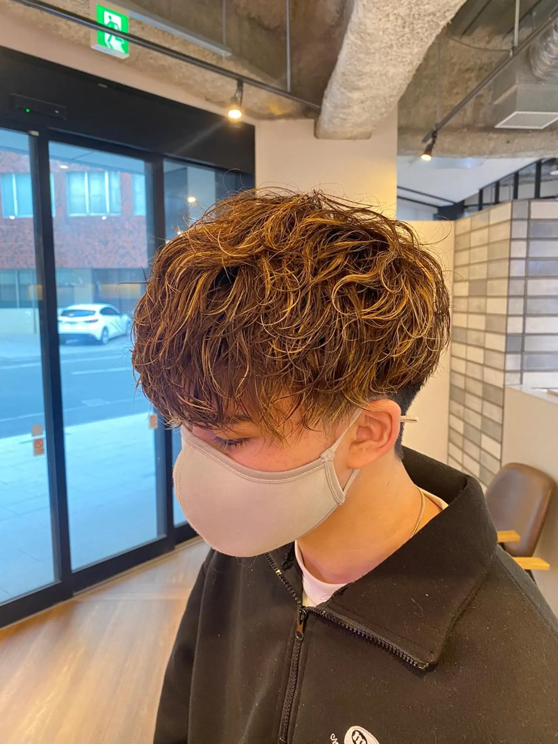 カラー カット ヘアカラー 【博多ハイライトカラ ー】中島啓太のヘアスタイル