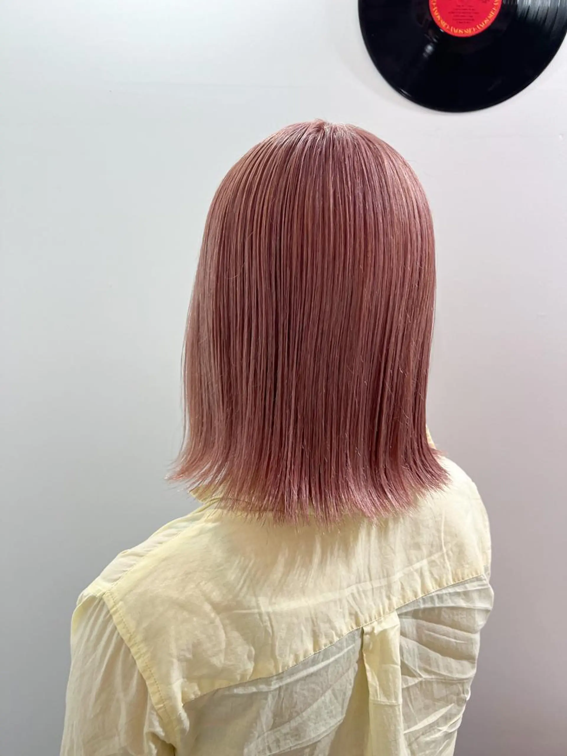 ショート カラー ヘアアレンジ 🧨ブリーチー×ボブ レイヤー💎じゅえるのヘアスタイル