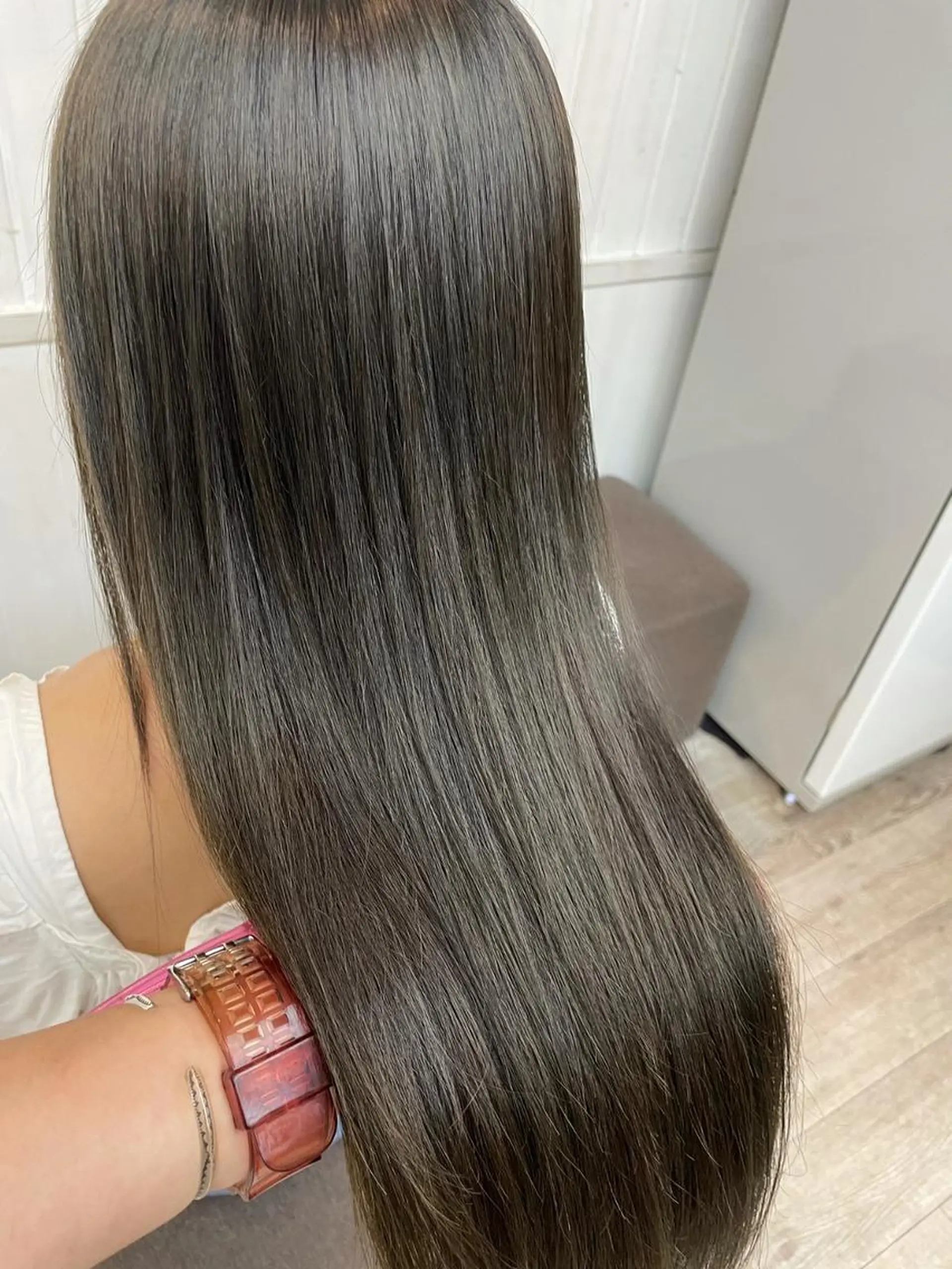 カラー ロング ブリーチ ケアブリーチ ダブルカラー イヤリングカラー ハイライトカラー カット ヘアカラー トリートメント N°sopo 札幌大通のヘアスタイル