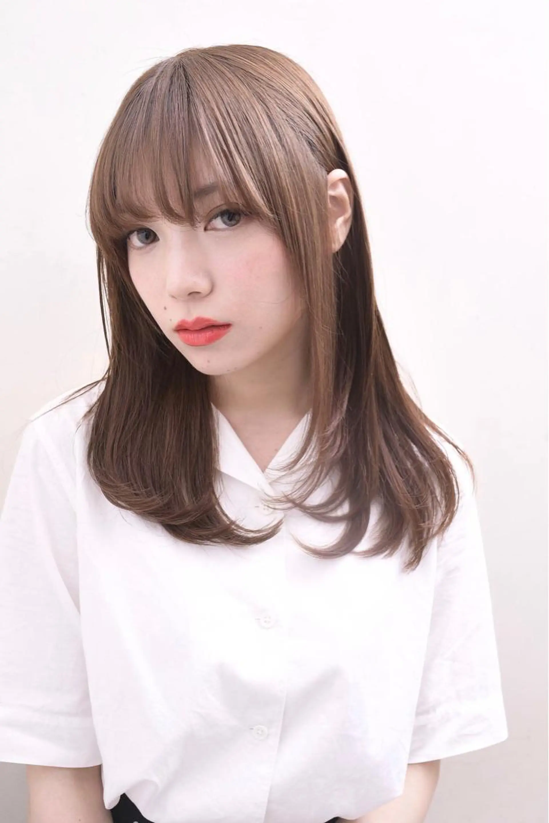 セミロング KAMIGAMI所属・KAMIGAMI SAKAEのヘアスタイル