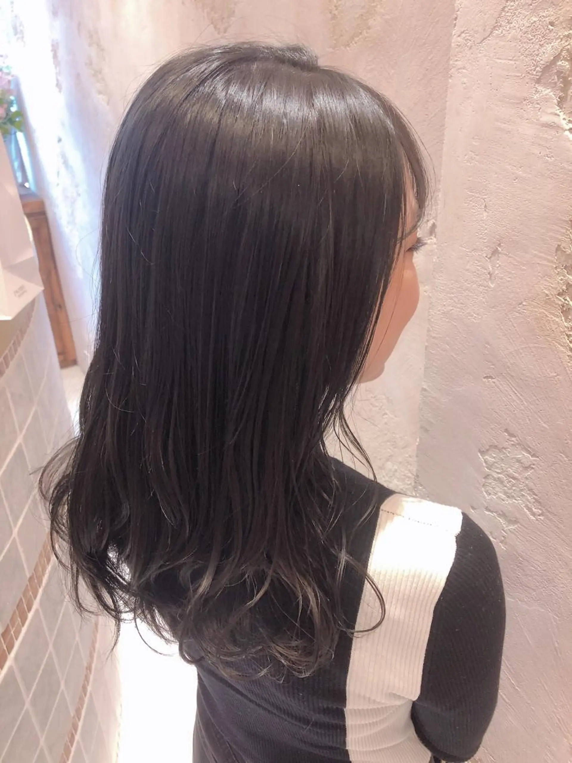 ミディアム カット ヘアカラー トリートメント 代表山口ひな 髪質改善のプロのヘアスタイル