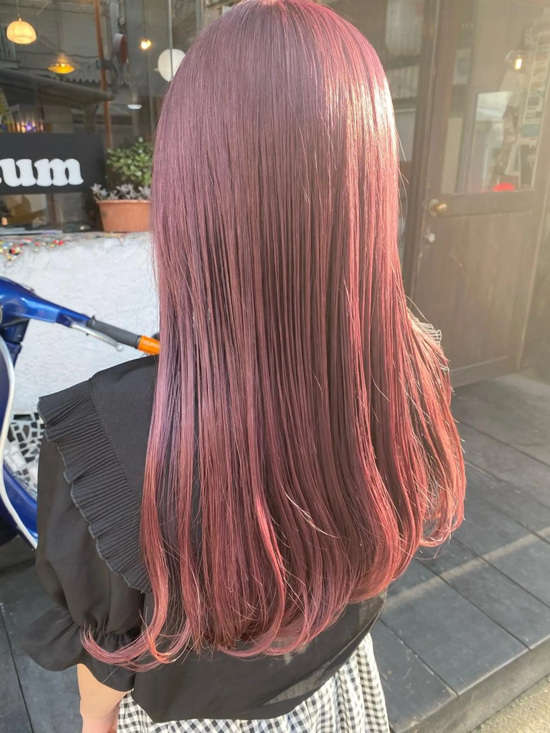 ロング カラー ピンクカラー ヘアカラー トリートメント 玉木 育実のヘアスタイル