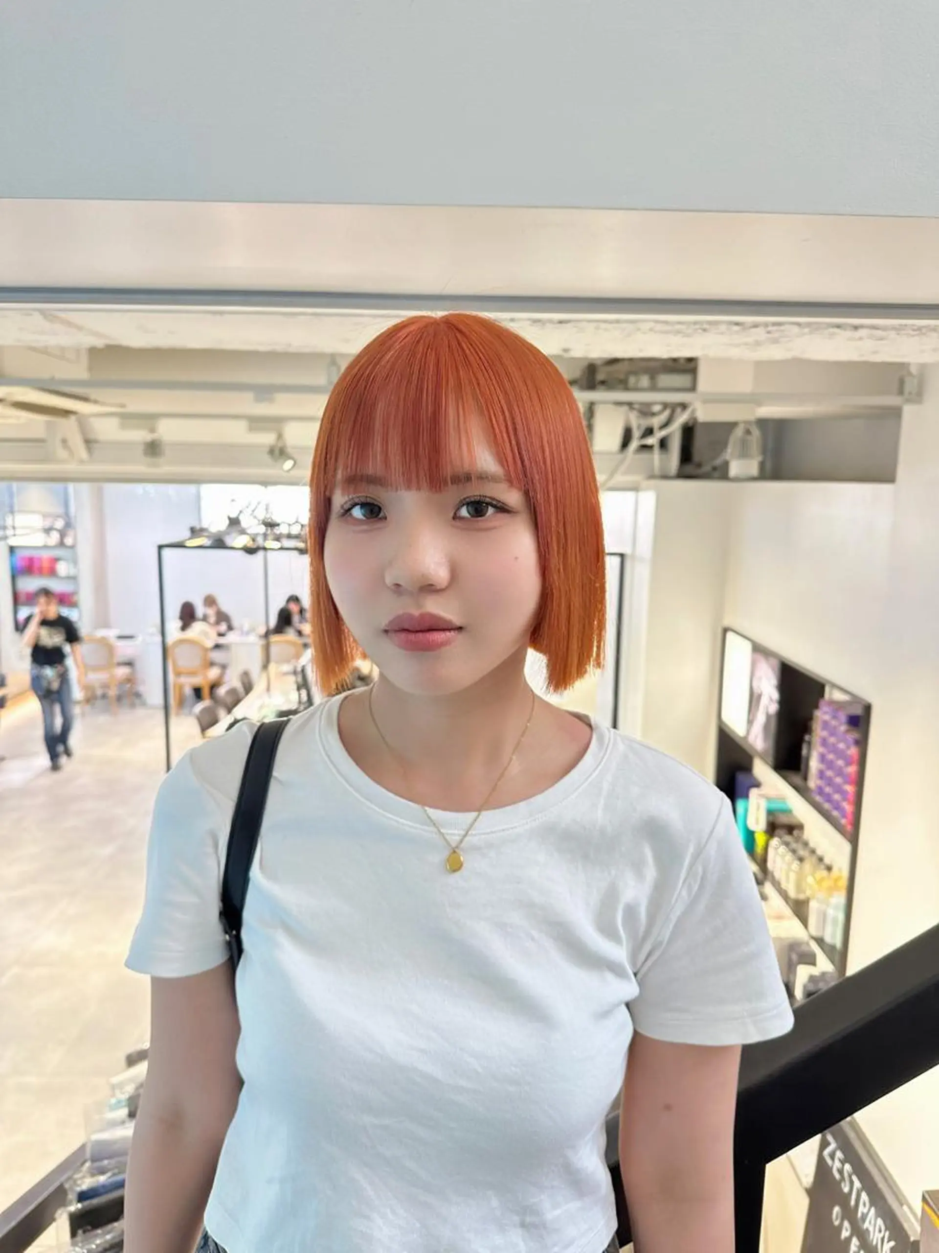 ショート カラー ヘアアレンジ オレンジ ボブ ハイトーン特化 pepe🎀のヘアスタイル