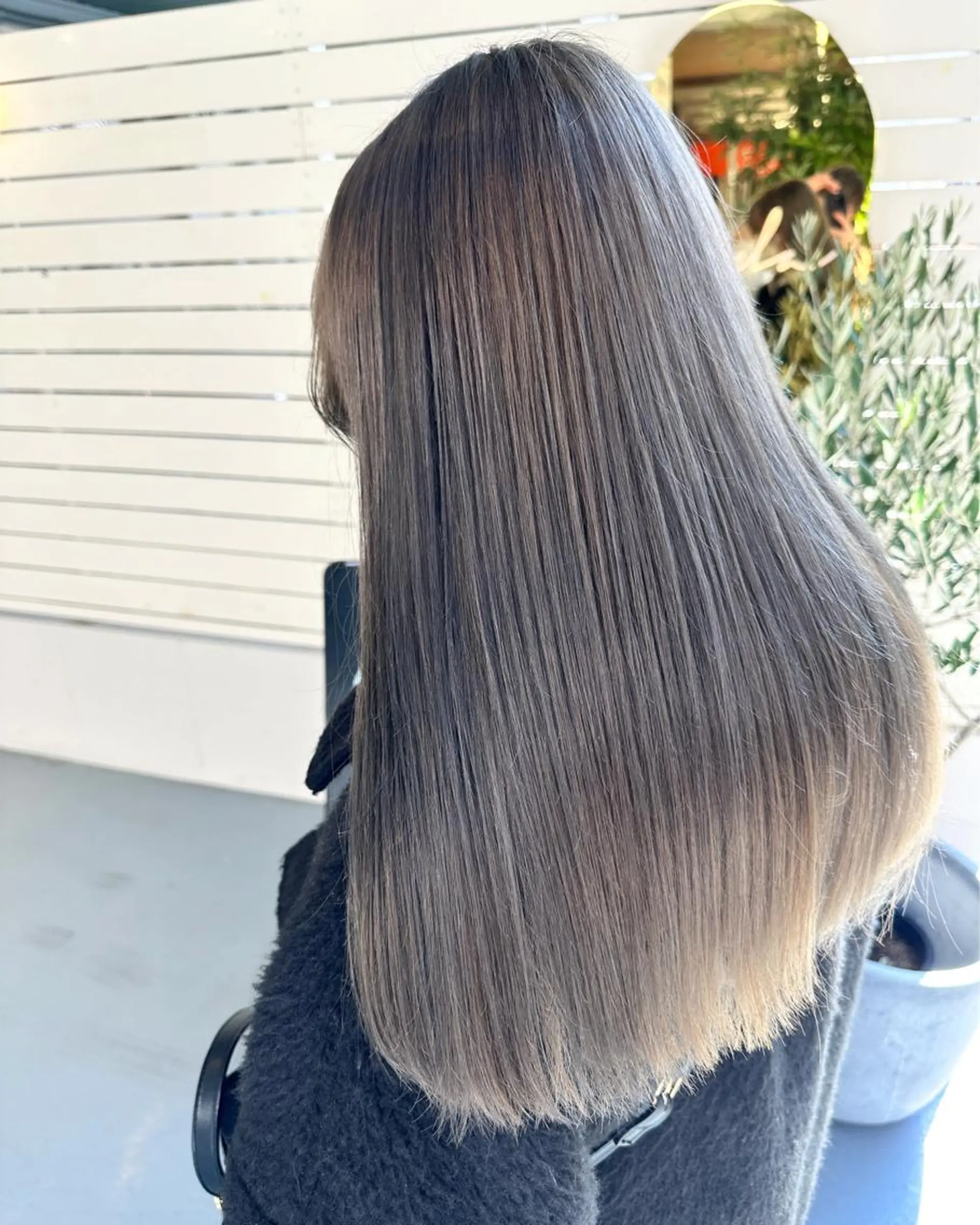 ロング カラー ヘアカラー トリートメント 小島 健太郎のヘアスタイル