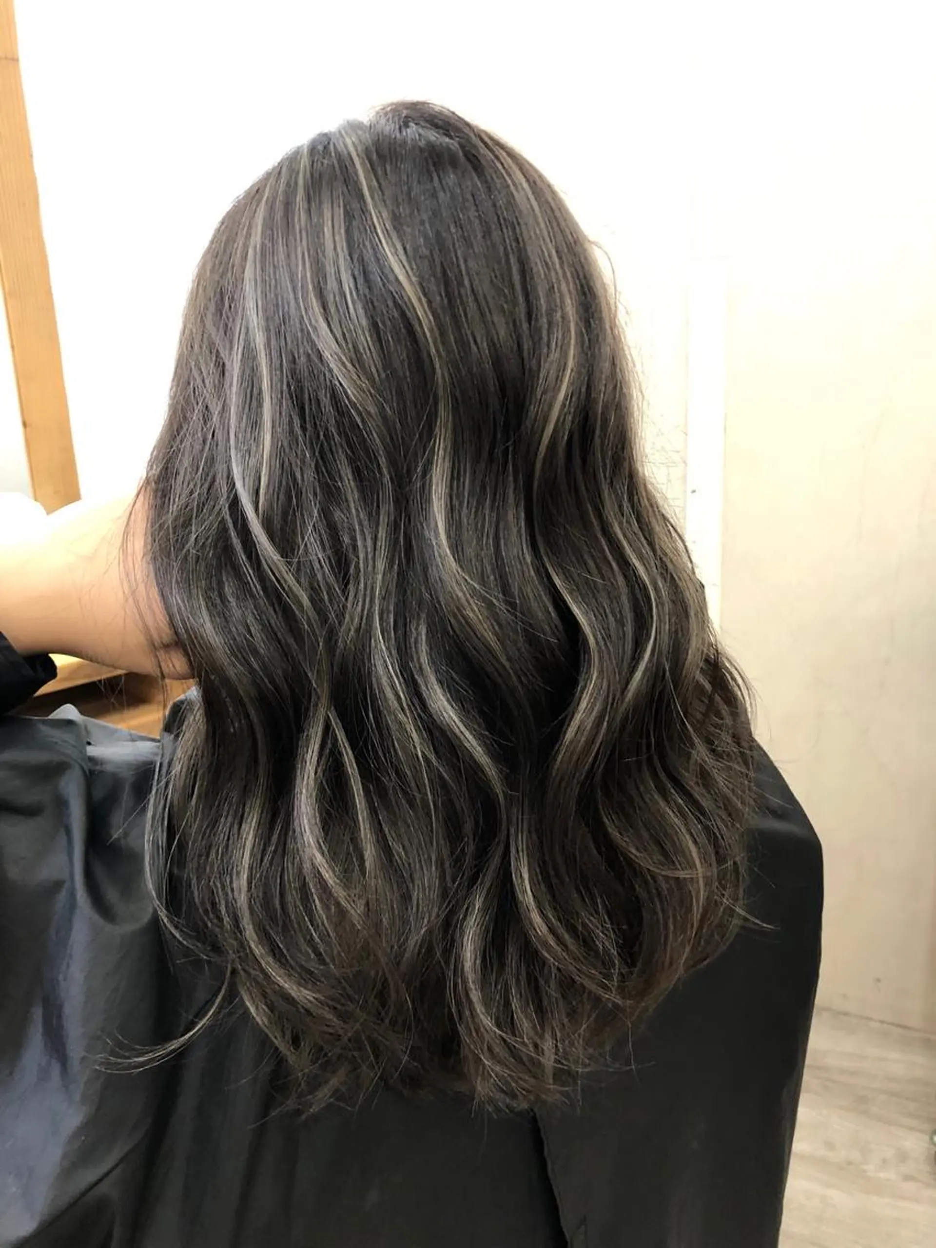カラー ヘアカラー ショートヘア✨ 高橋大河のヘアスタイル