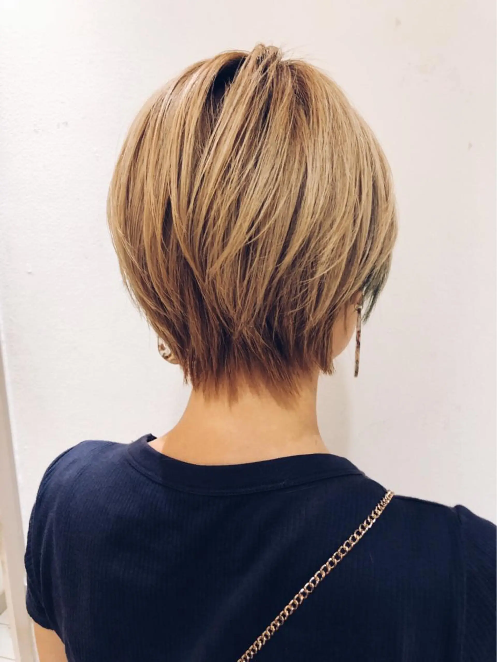ショート ZOA classic hair所属・東 みのりのヘアスタイル