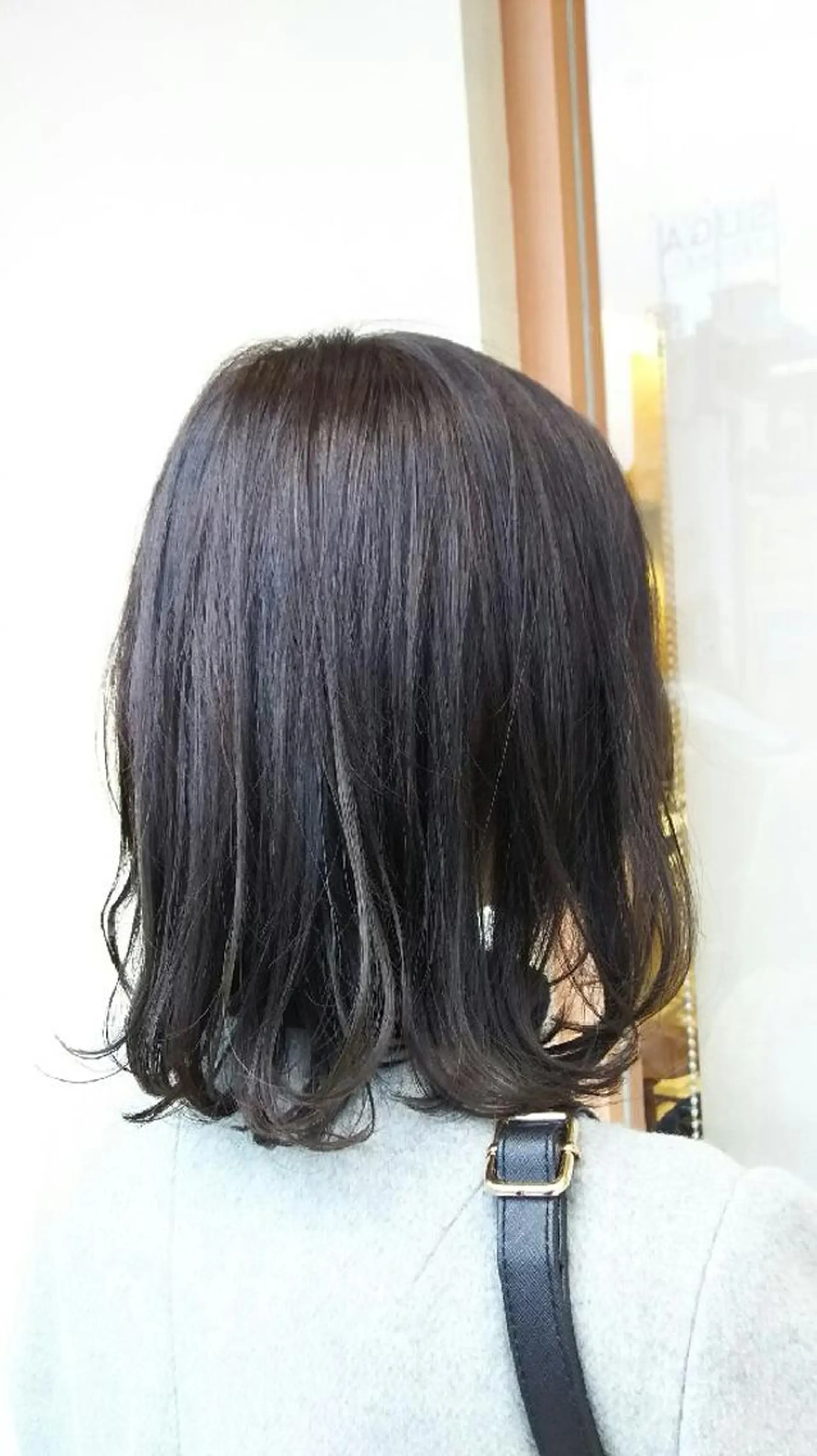 ミディアム アッシュ カット トリートメント SHAFT Ieiriのヘアスタイル