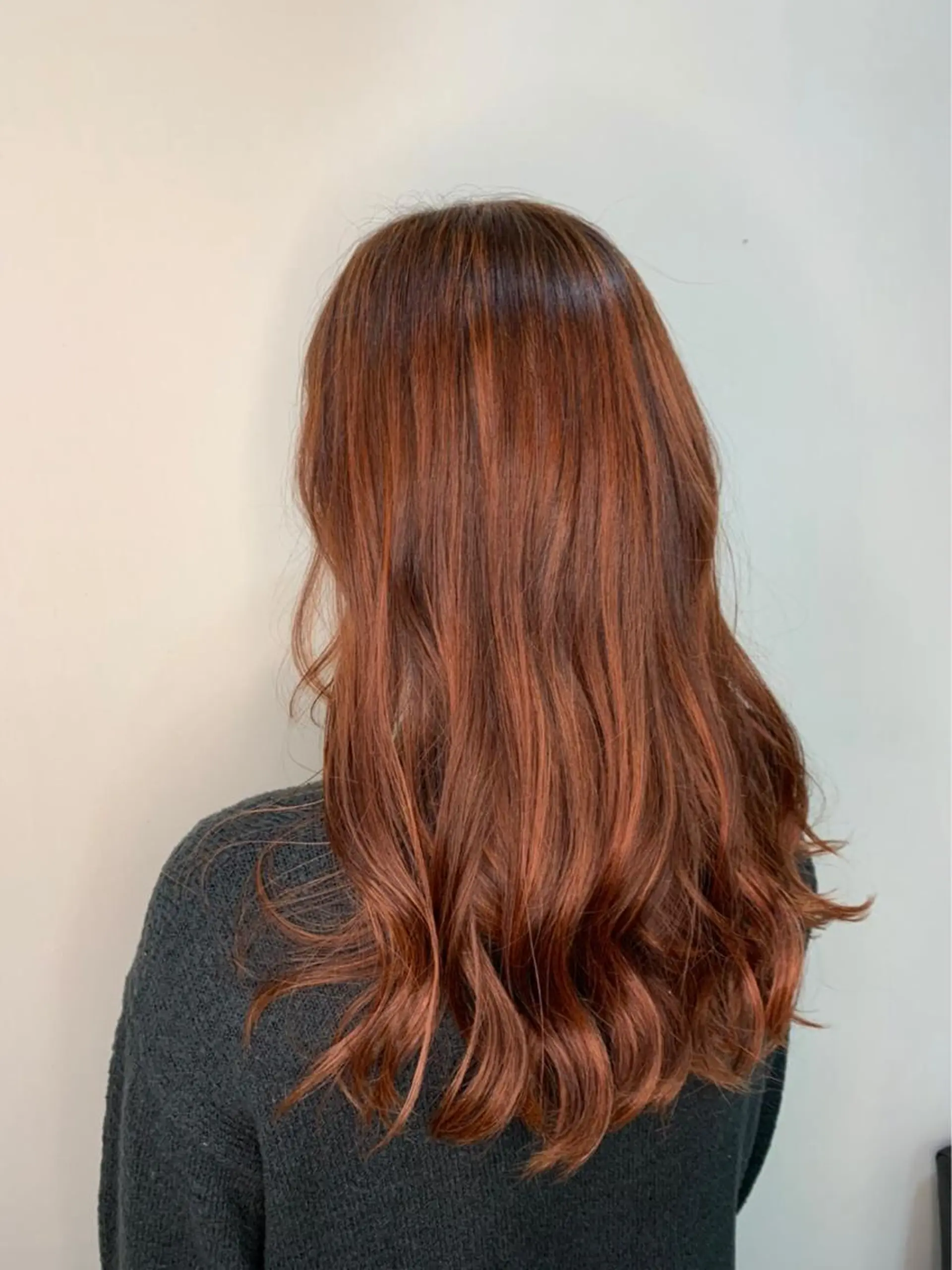 ロング カラー kr2s アメ村のヘアスタイル