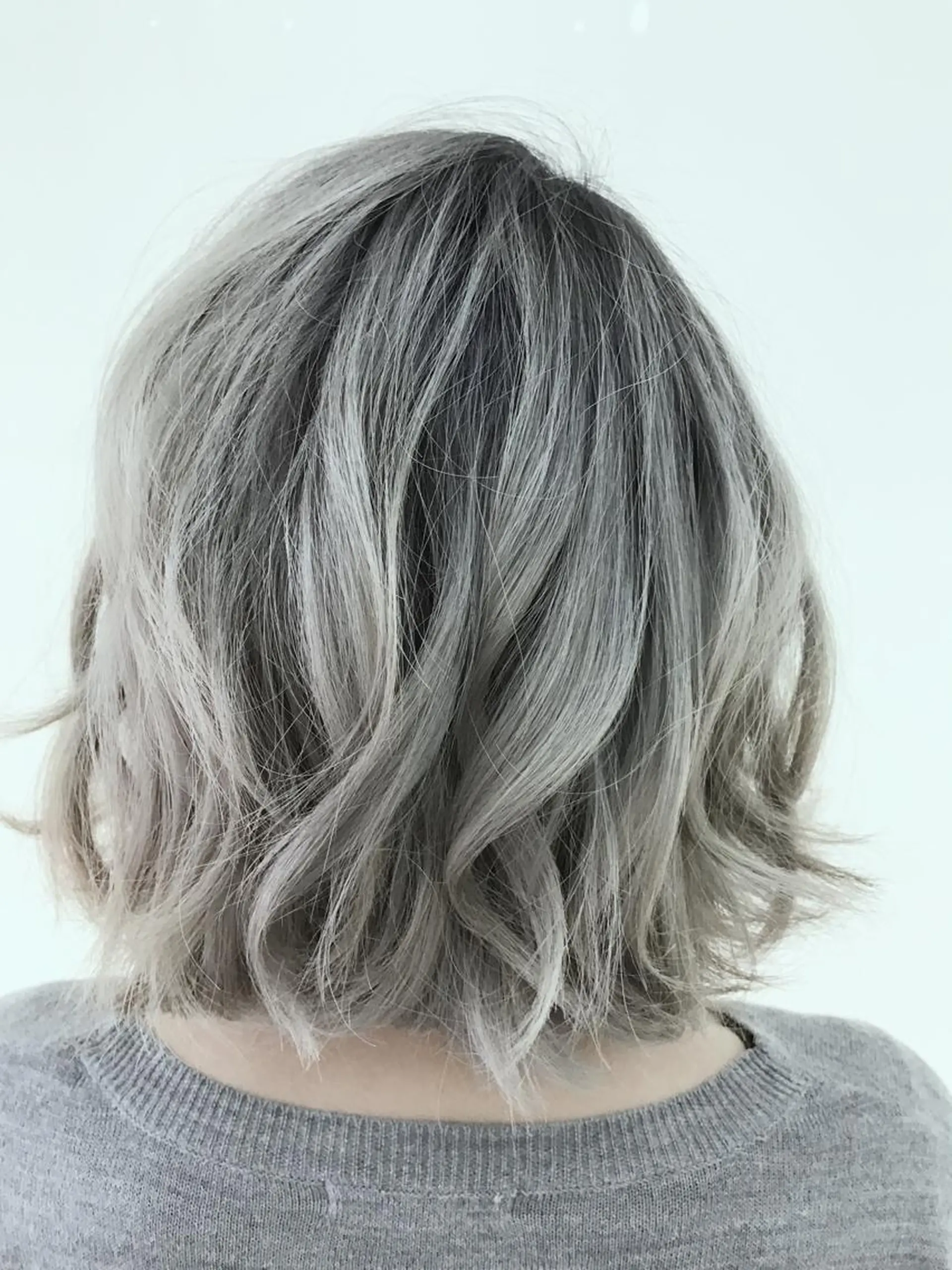 ミディアム カラー ブリーチ グラデーションカラー 外国人風カラー ヘアカラー Lee枚方所属・今里 弘樹のヘアスタイル