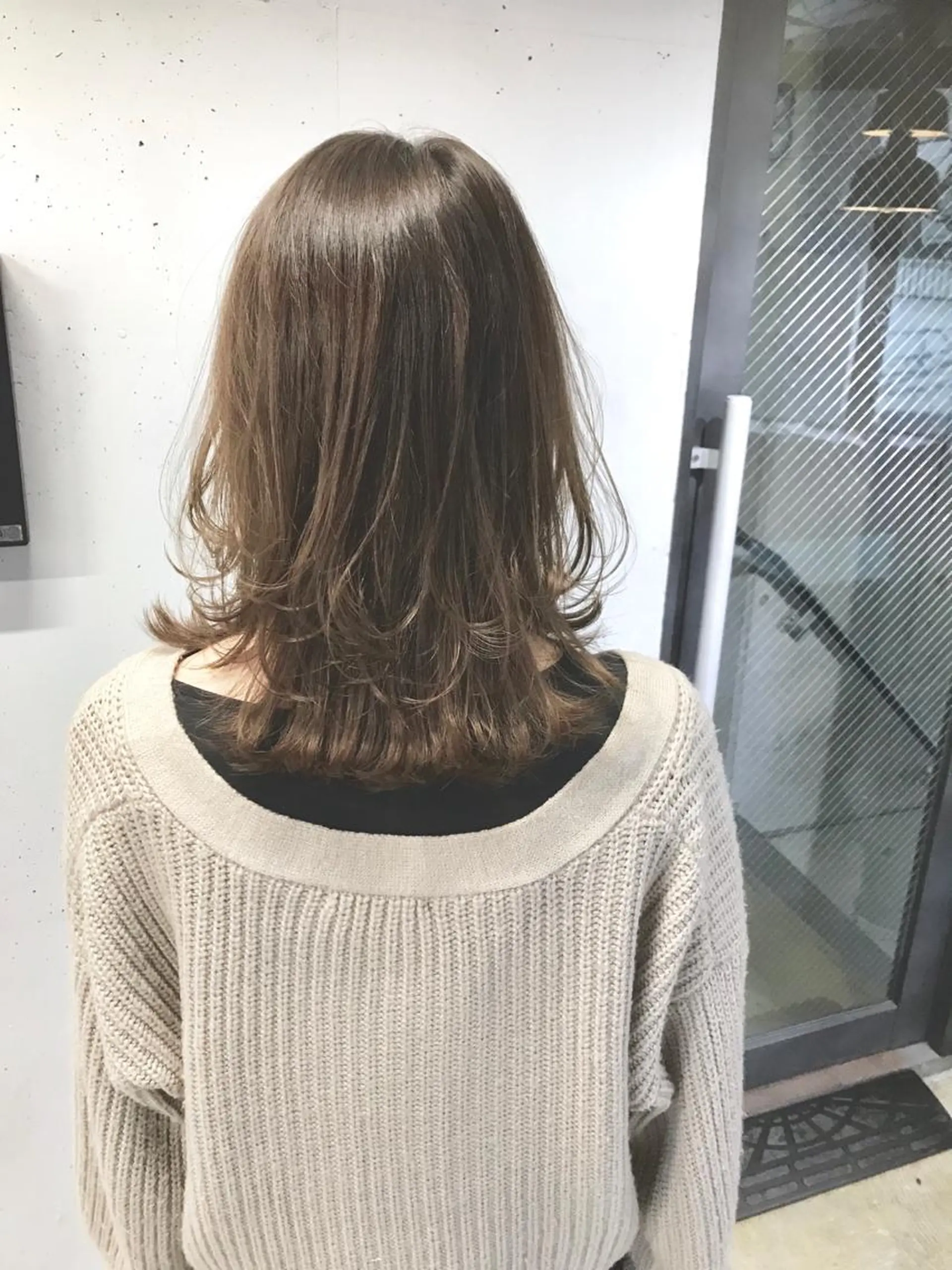 ミディアム ミディアムレイヤー くびれヘア レイヤーカット lok[ロク]  高田馬場のヘアスタイル