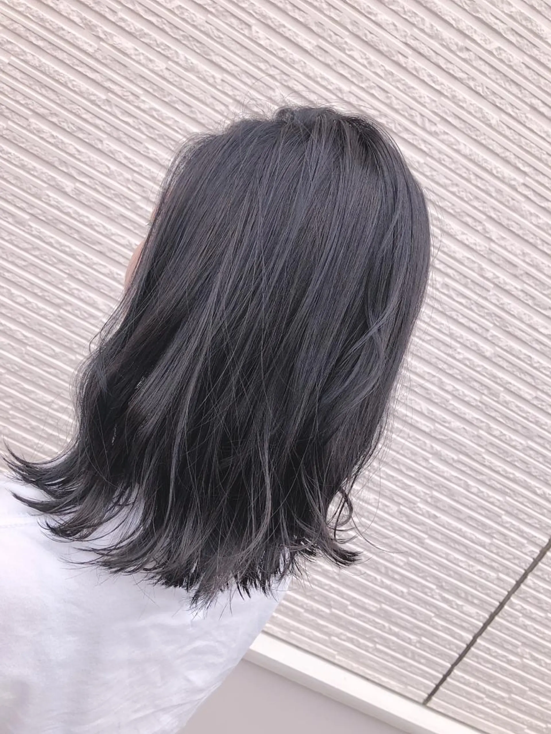 ミディアム カラー 名畑 裕貴のヘアスタイル