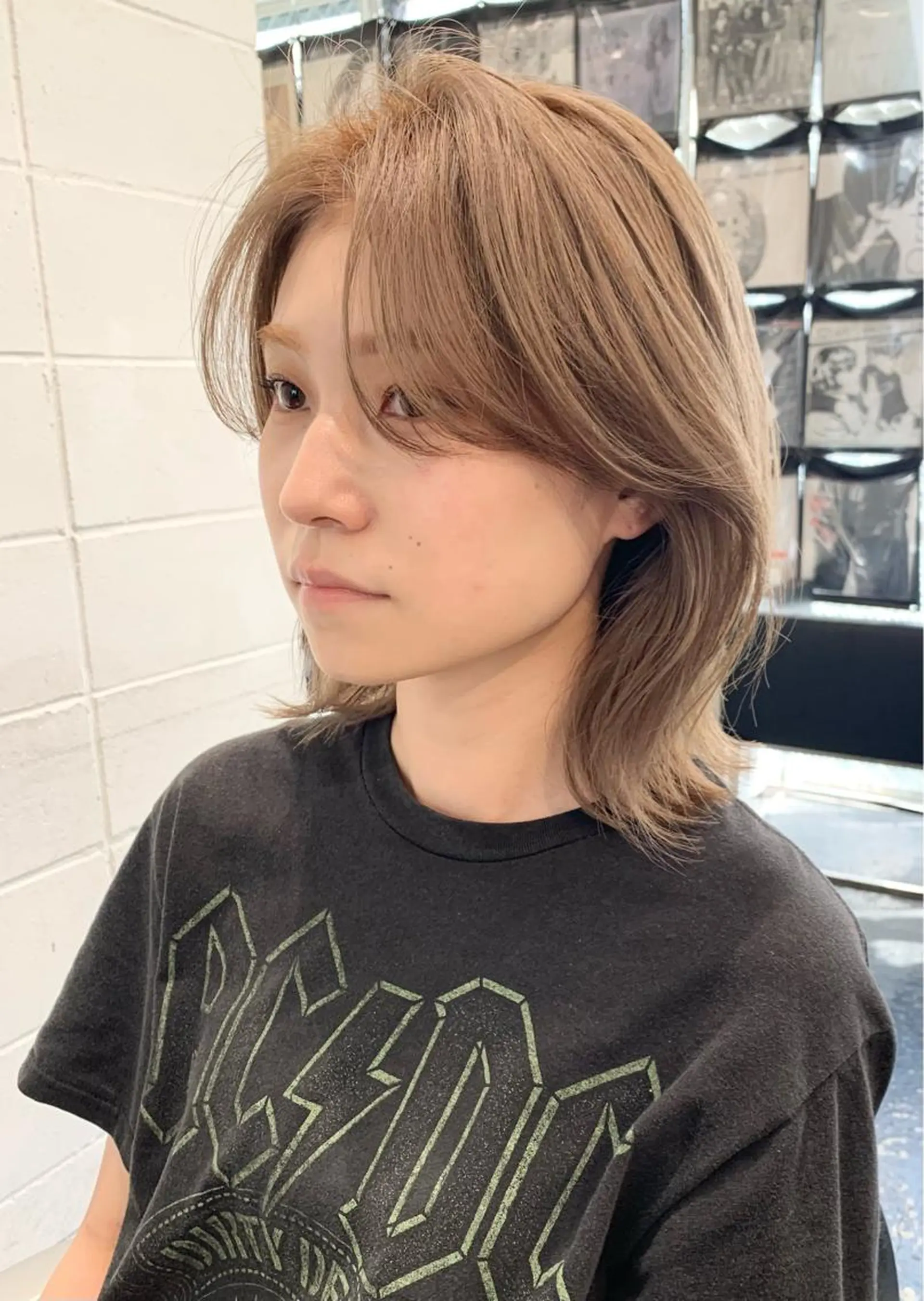 ミディアム カラー くびれヘア 顔まわりレイヤー レイヤーカット ヘアカラー トリートメント レイヤーカット/艶髪 ✨💭KIRARIのヘアスタイル