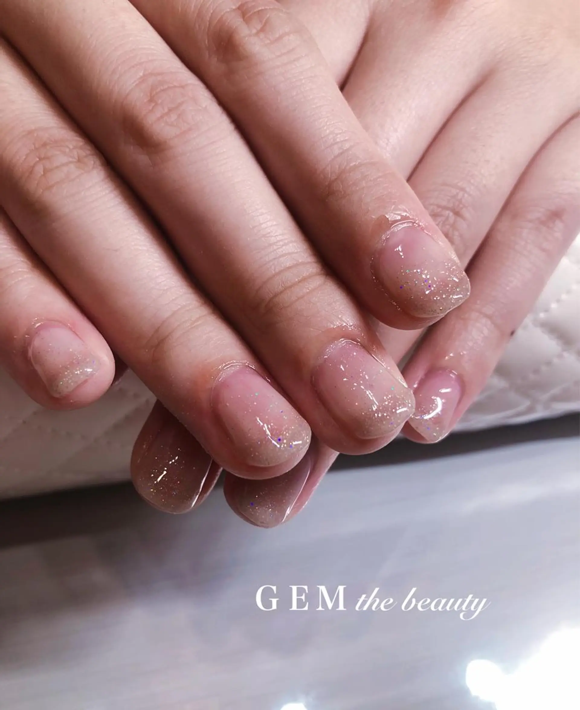 ネイル ジェルネイル グラデーション ラメ(グリッター) ラメグラデーション GEM  the beautyのマツエク・マツパデザイン