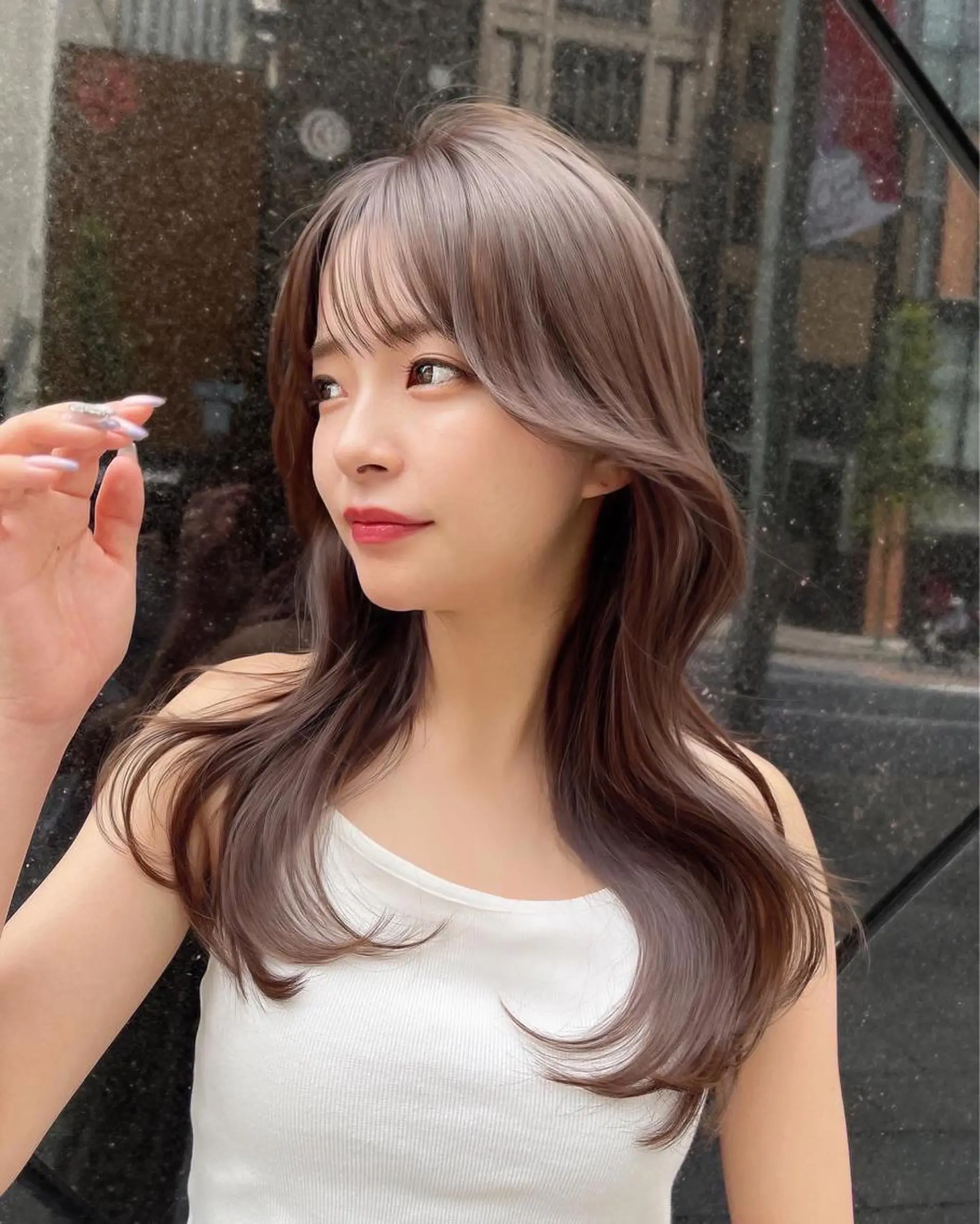 ミディアム くびれヘア レイヤーカット 似合わせカット 小顔カット カット ヘアカラー トリートメント ボブパーマ ウルフパーマのヘアスタイル