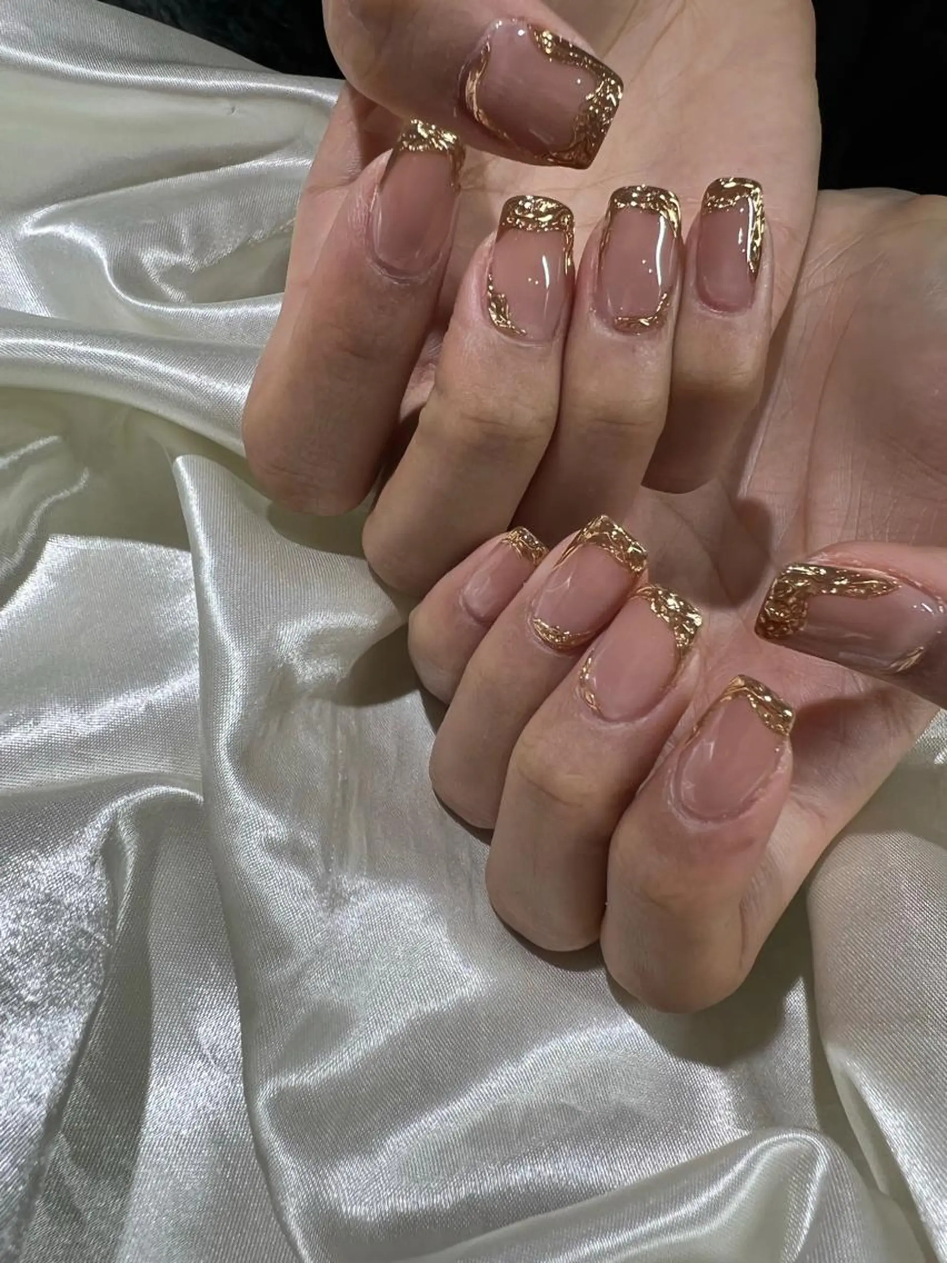 ネイル フレンチネイル ゴールド 持ち込み ハンドネイル ハンドケア Charme. NOBUKOのネイルデザイン